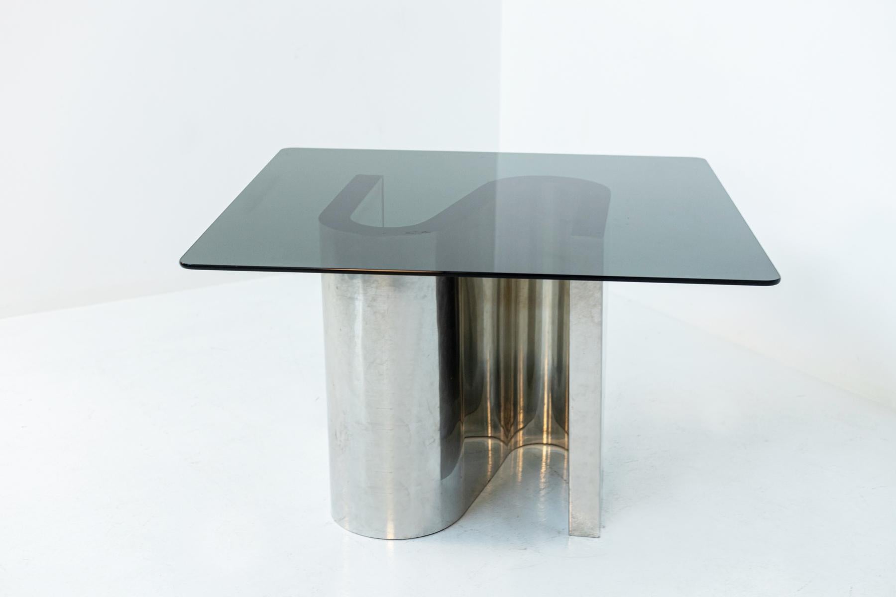 Geometric Italian Dining Table in Steel and Glass In Good Condition In Milano, IT