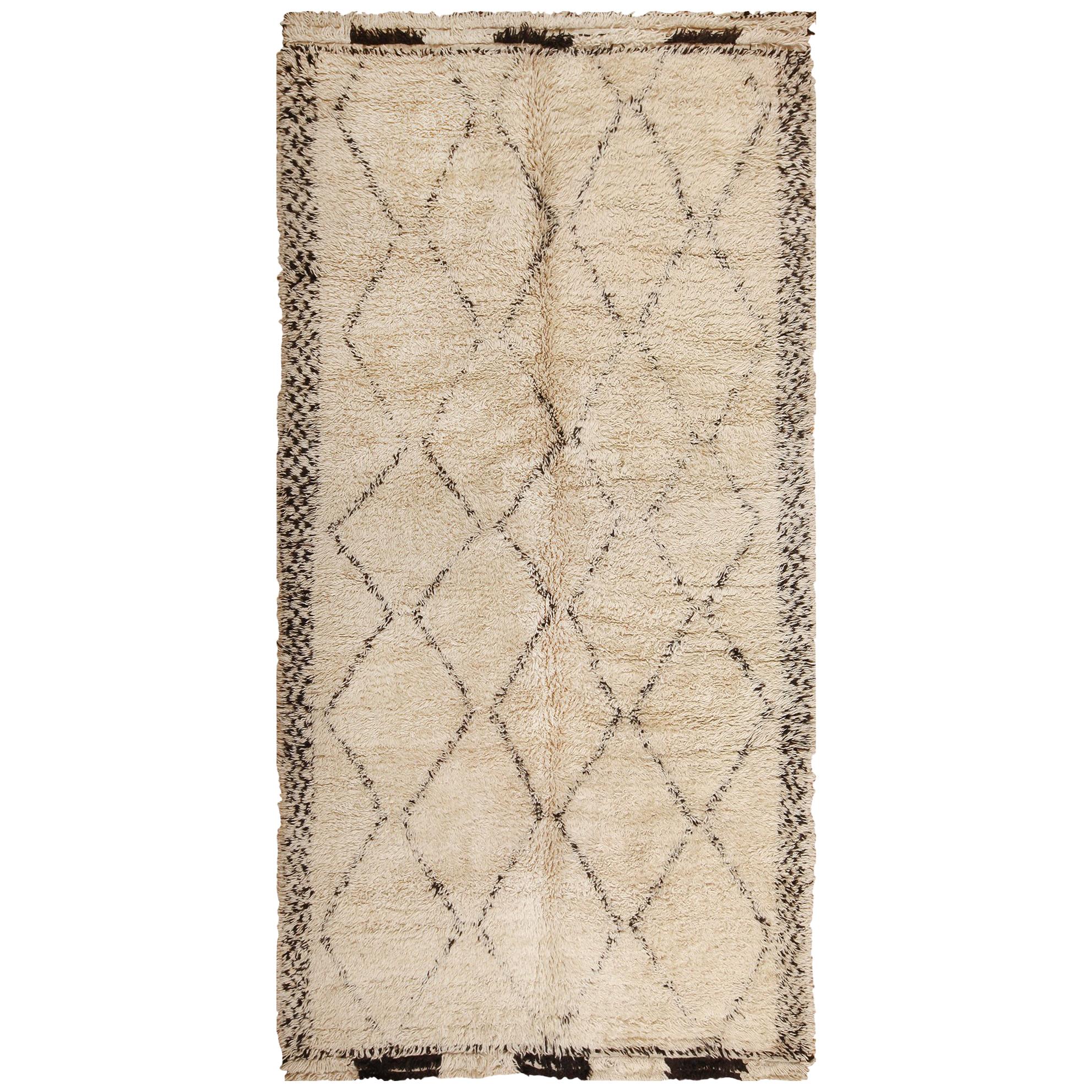 Vintage Ivory Shag Moroccan Beni Ourain Rug. Size: 6 ft 3 in x 12 ft 2 in
