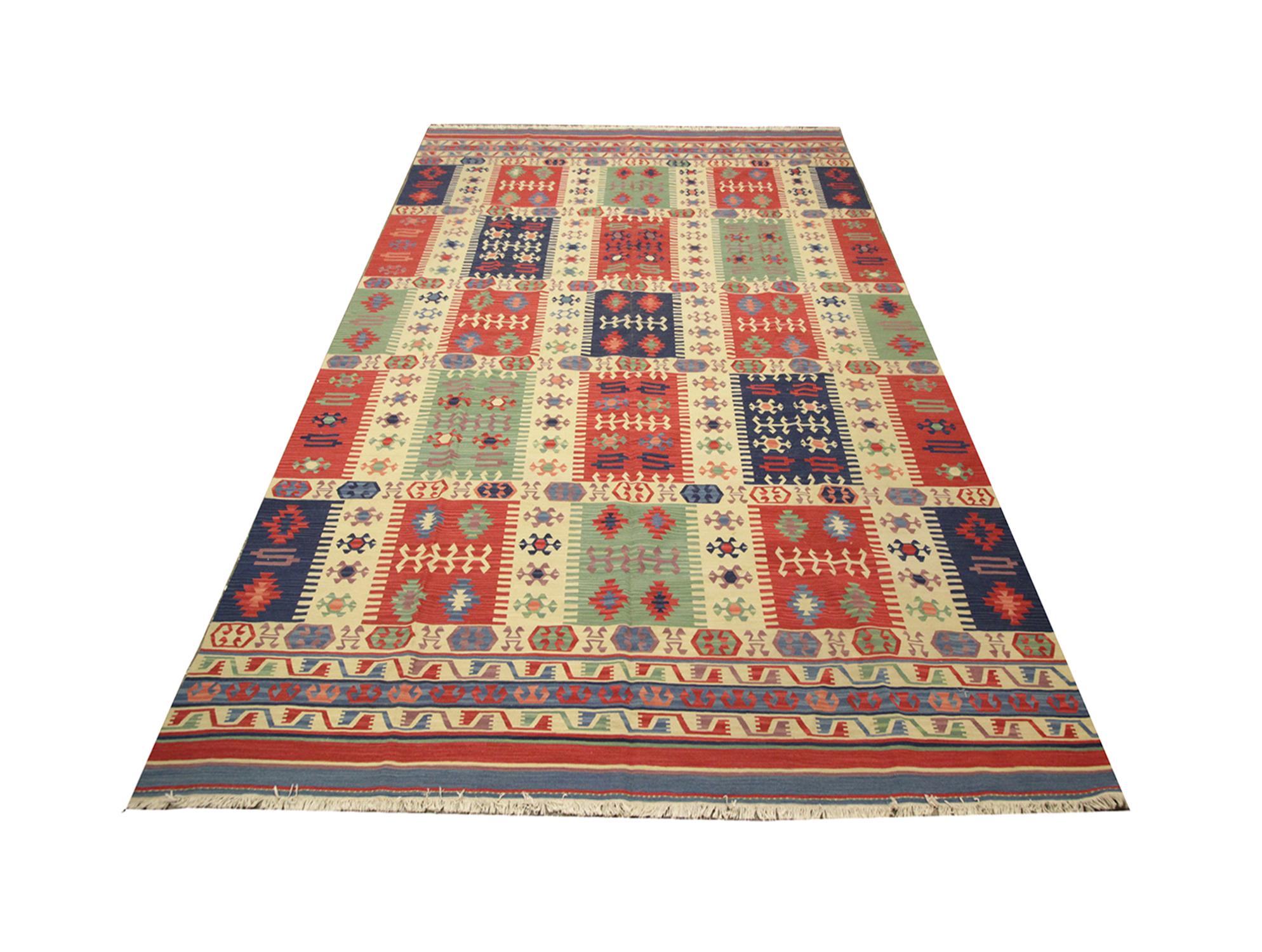 These handmade carpet natural rugs are handmade carpet using high-quality wool and cotton. These colourful rugs are woven in Afghanistan. This oriental rug has purple, red, orange, yellow, pink, white and green colours. Afghan rugs would complement