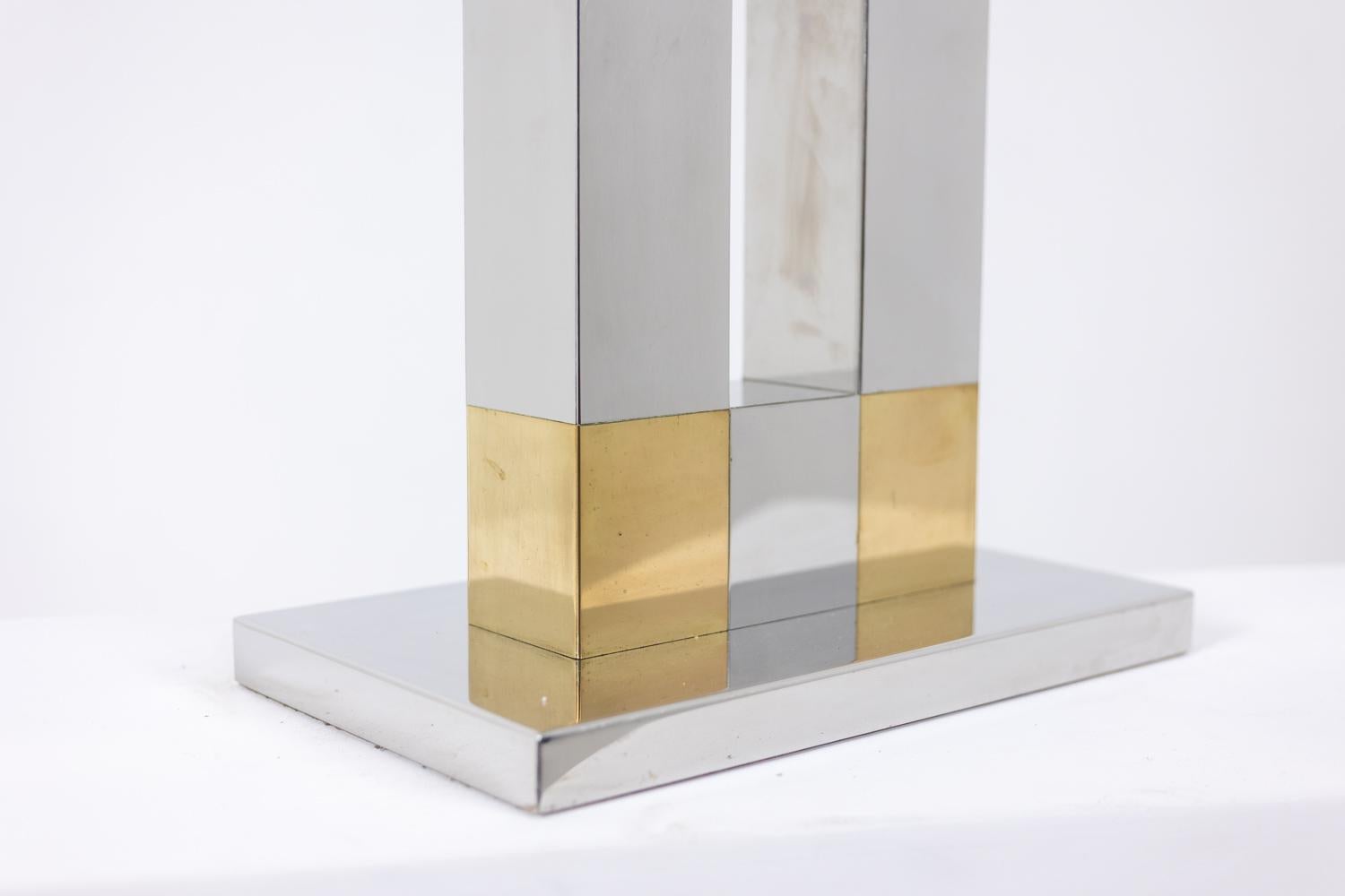Lampe géométrique en argent et métal doré, années 1970 en vente 5
