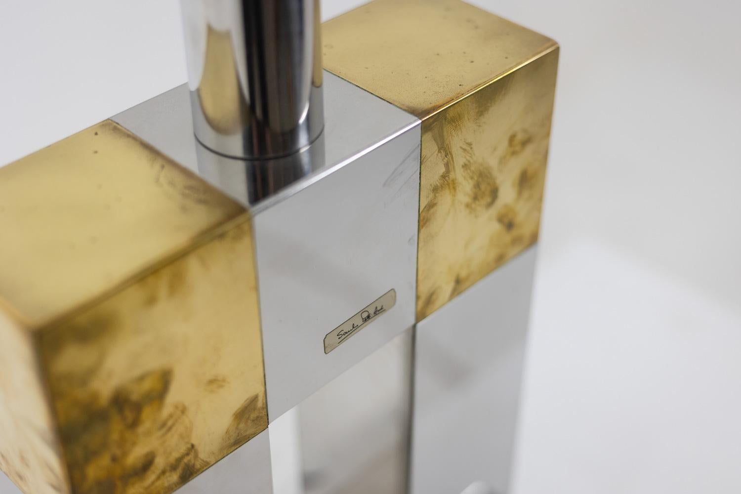 Lampe géométrique en argent et métal doré, années 1970 en vente 7