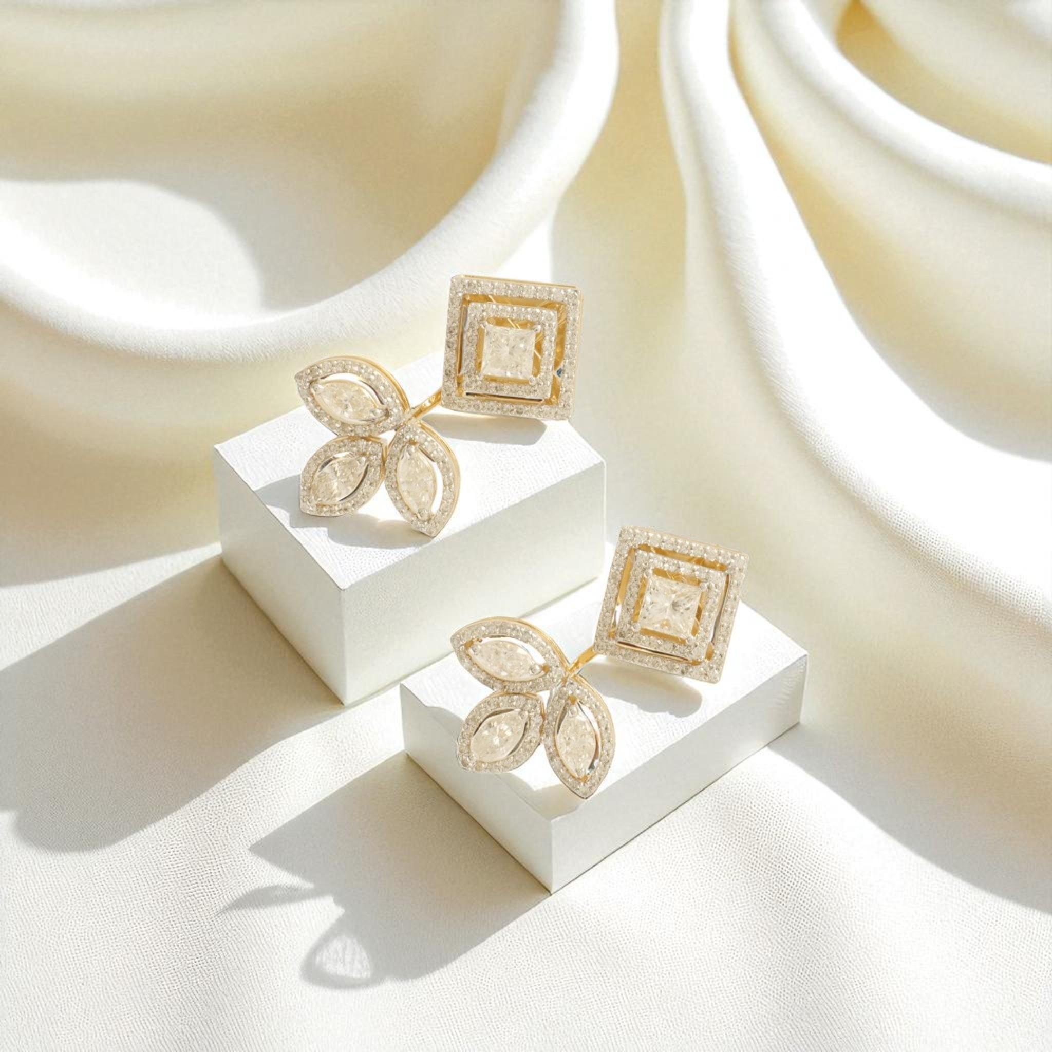 Taglio princess Orecchino geometrico con diamante a raggiera in oro massiccio 14k (certificato) in vendita