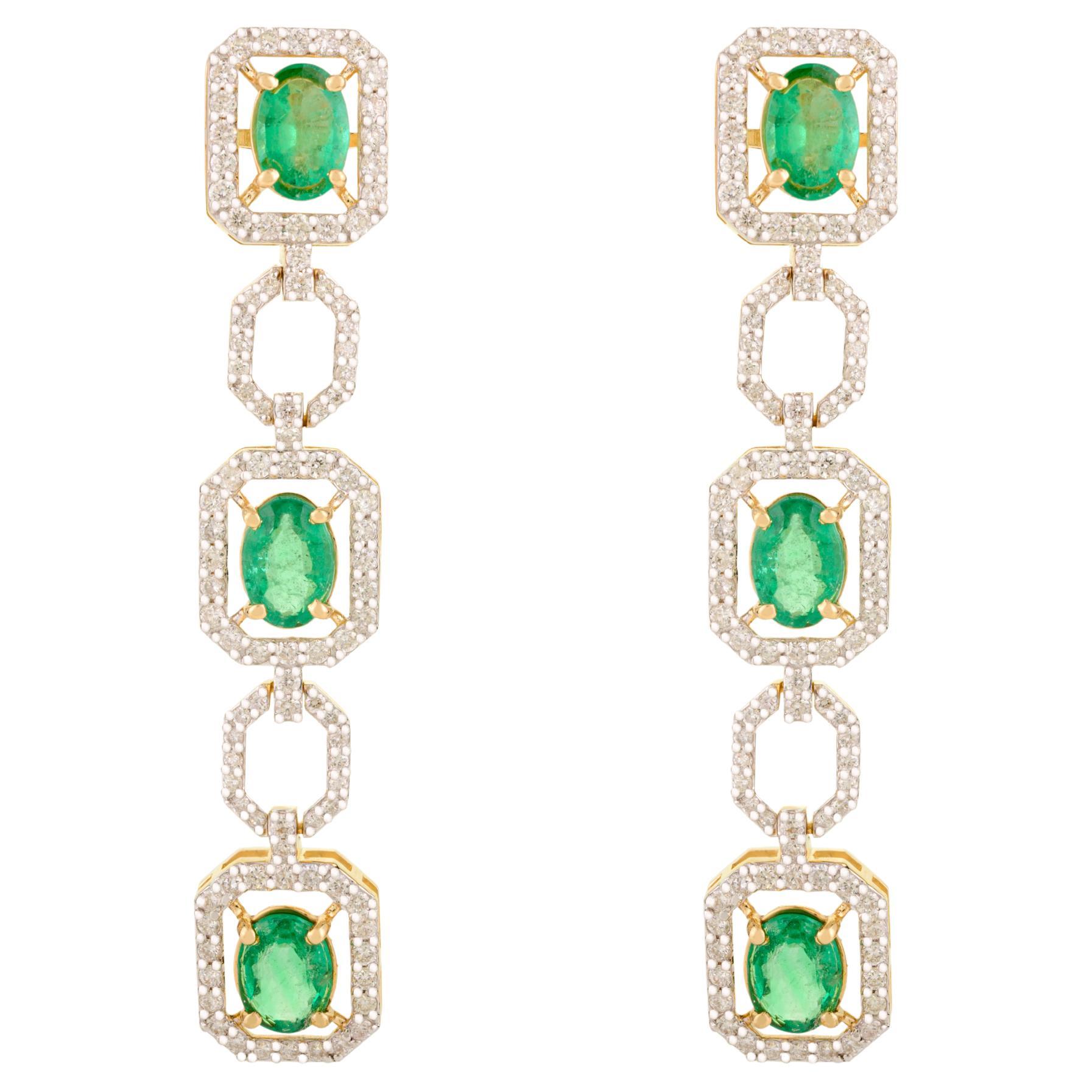 Orecchini geometrici A Link in oro giallo massiccio 18 ct. con smeraldo e diamante in vendita