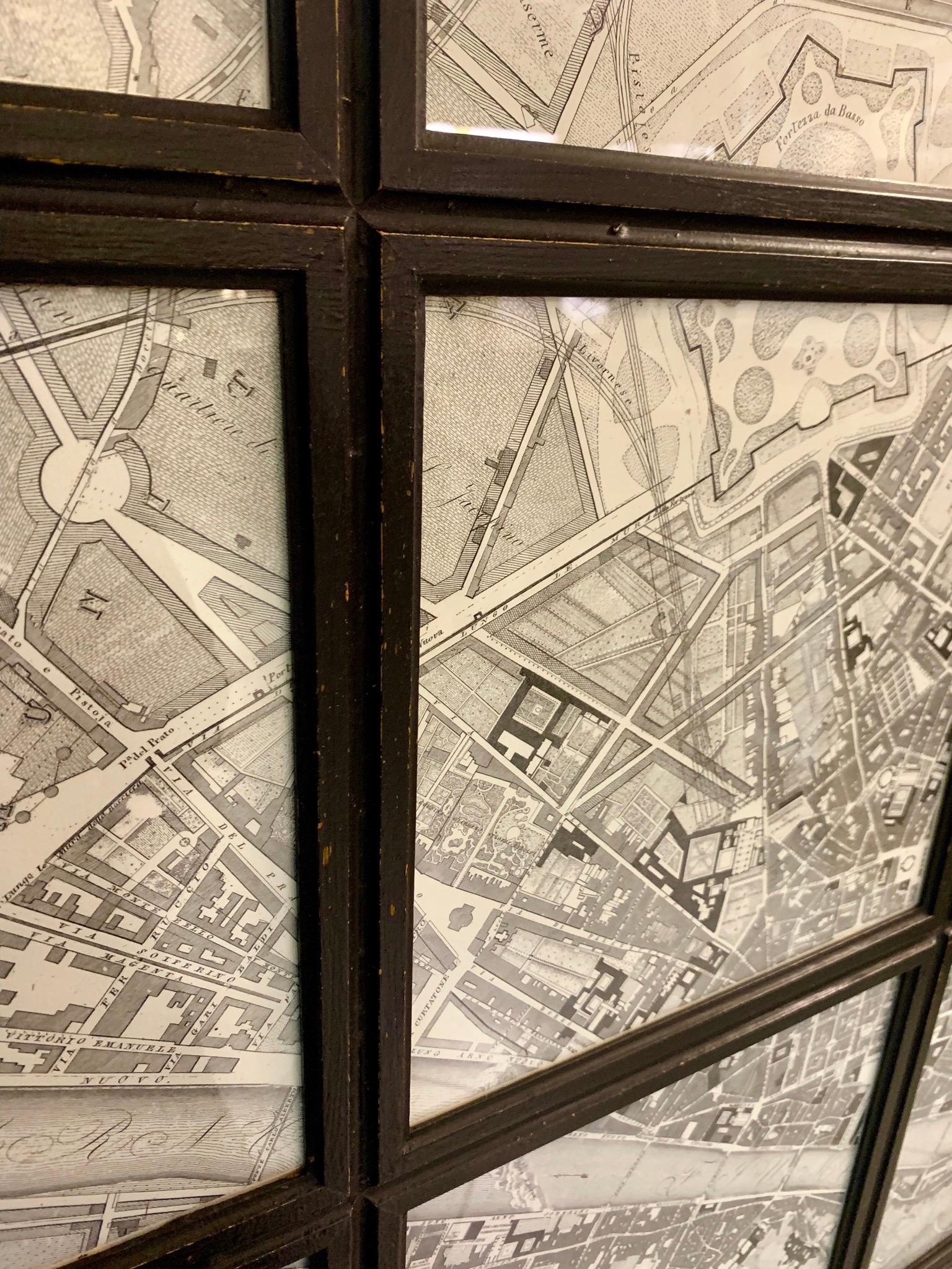 Peint à la main Carte géométrique de Florence avec cadre laqué noir Reproduction de carte ancienne en vente
