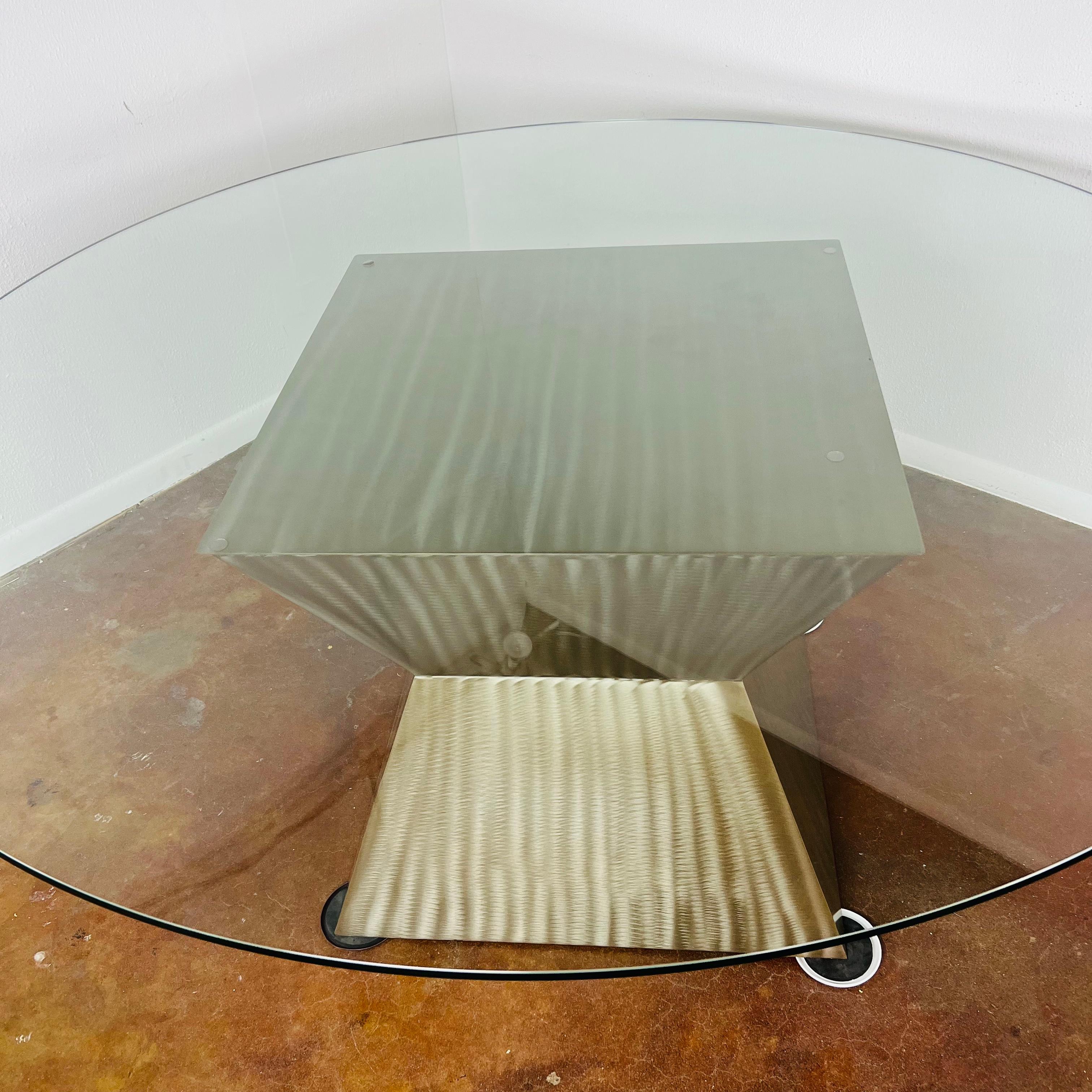 Geometric Metal Pedestal Base Dining Table 2