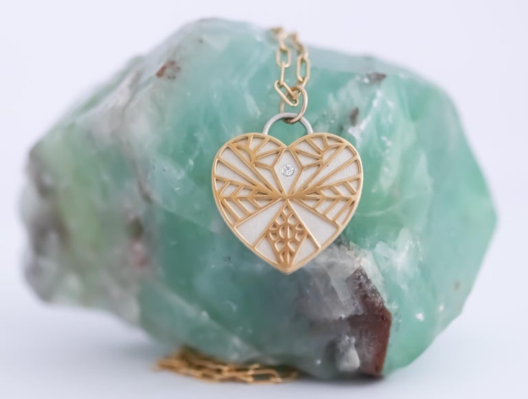 Diamond Heart Pendant Necklace For Sale at 1stDibs