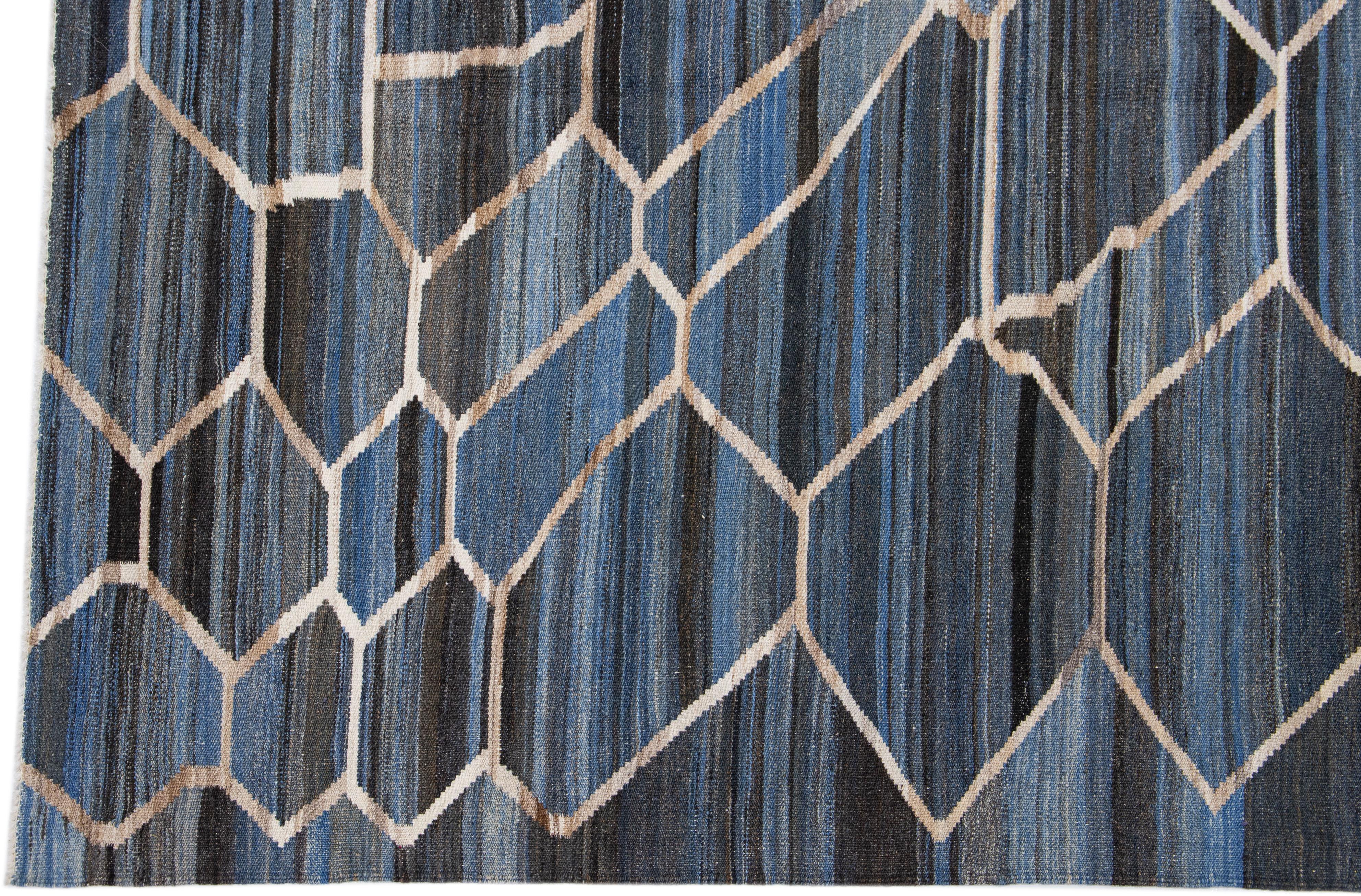 Turkish Geometric Modern Kilim Flatweave Wool Rug in Blue For Sale