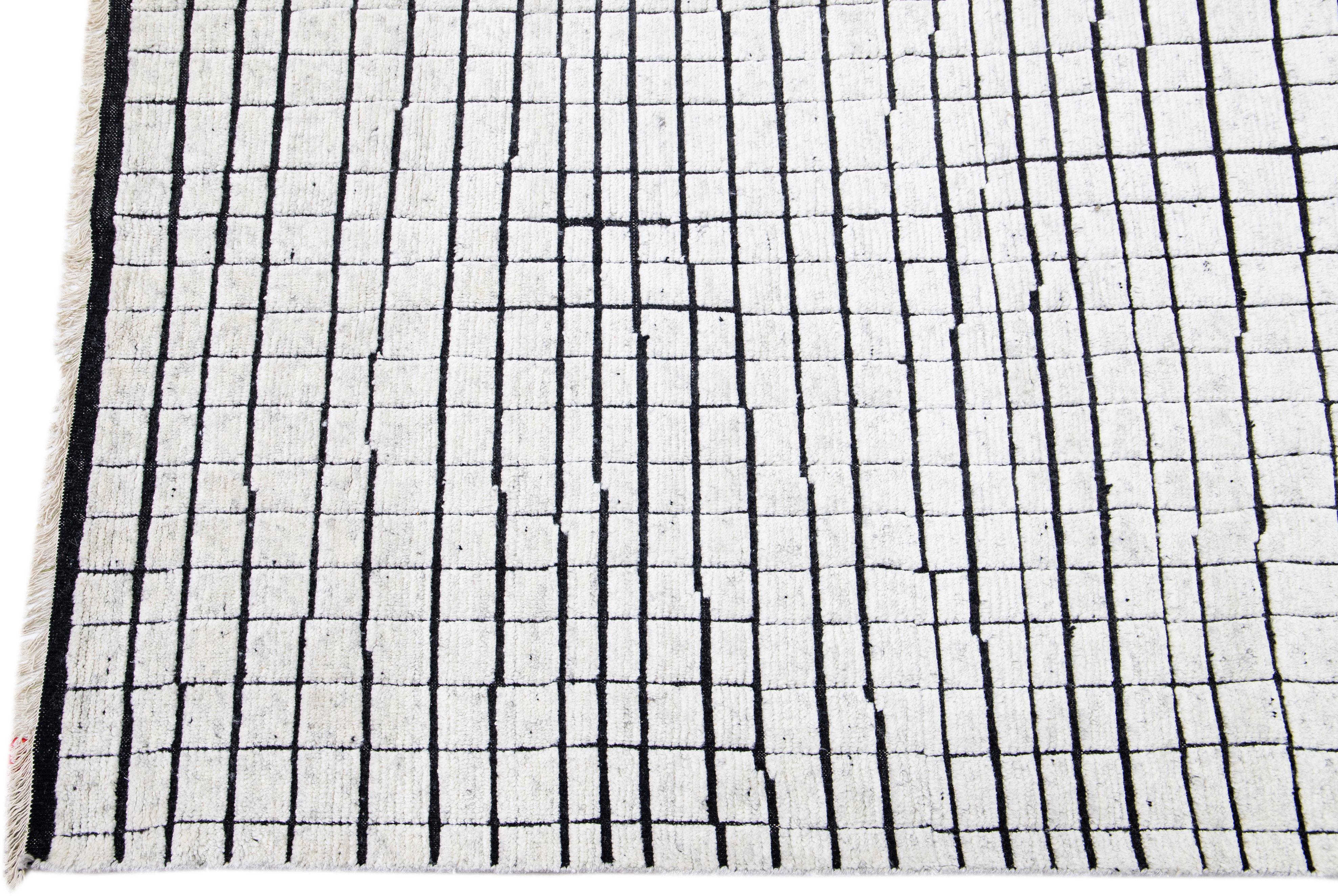 Bohemian Geometric Modern Moroccan Style White & Black Handmade Wool Rug For Sale