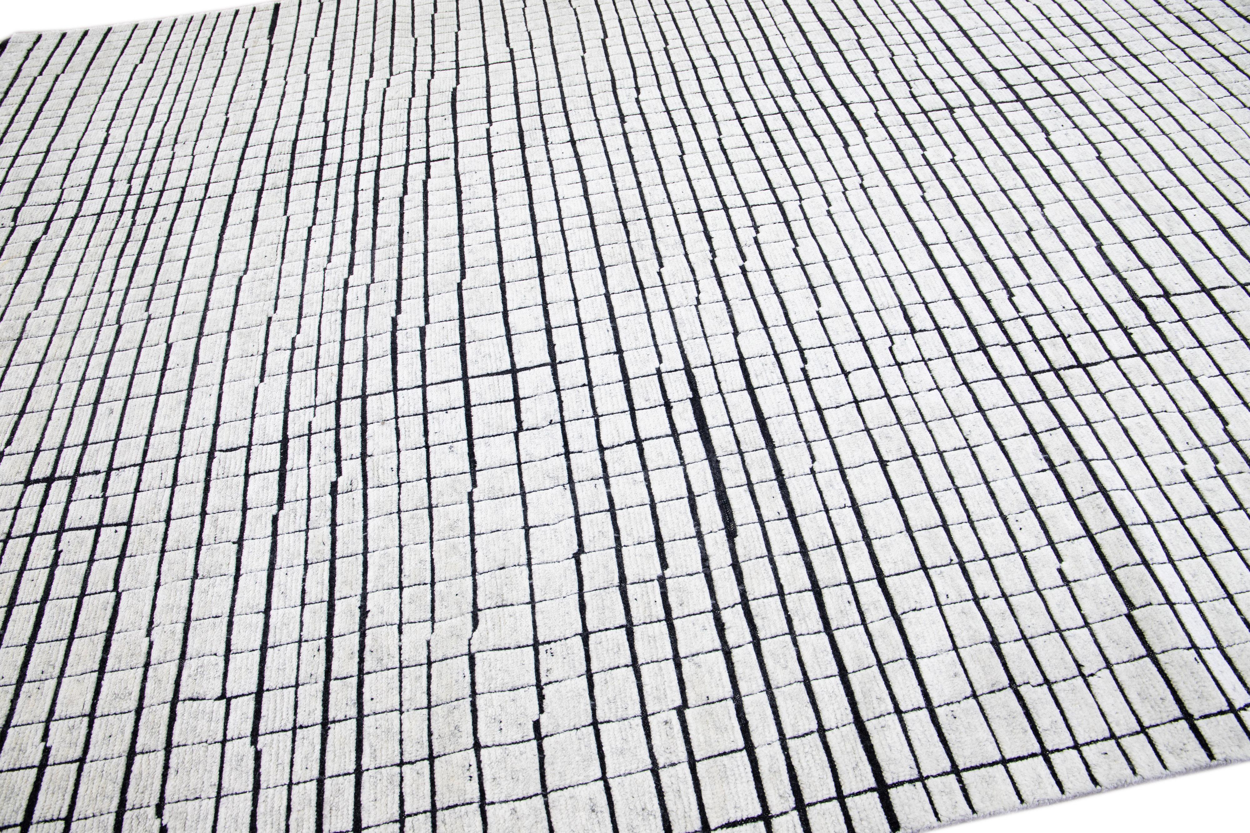 Hand-Knotted Geometric Modern Moroccan Style White & Black Handmade Wool Rug For Sale
