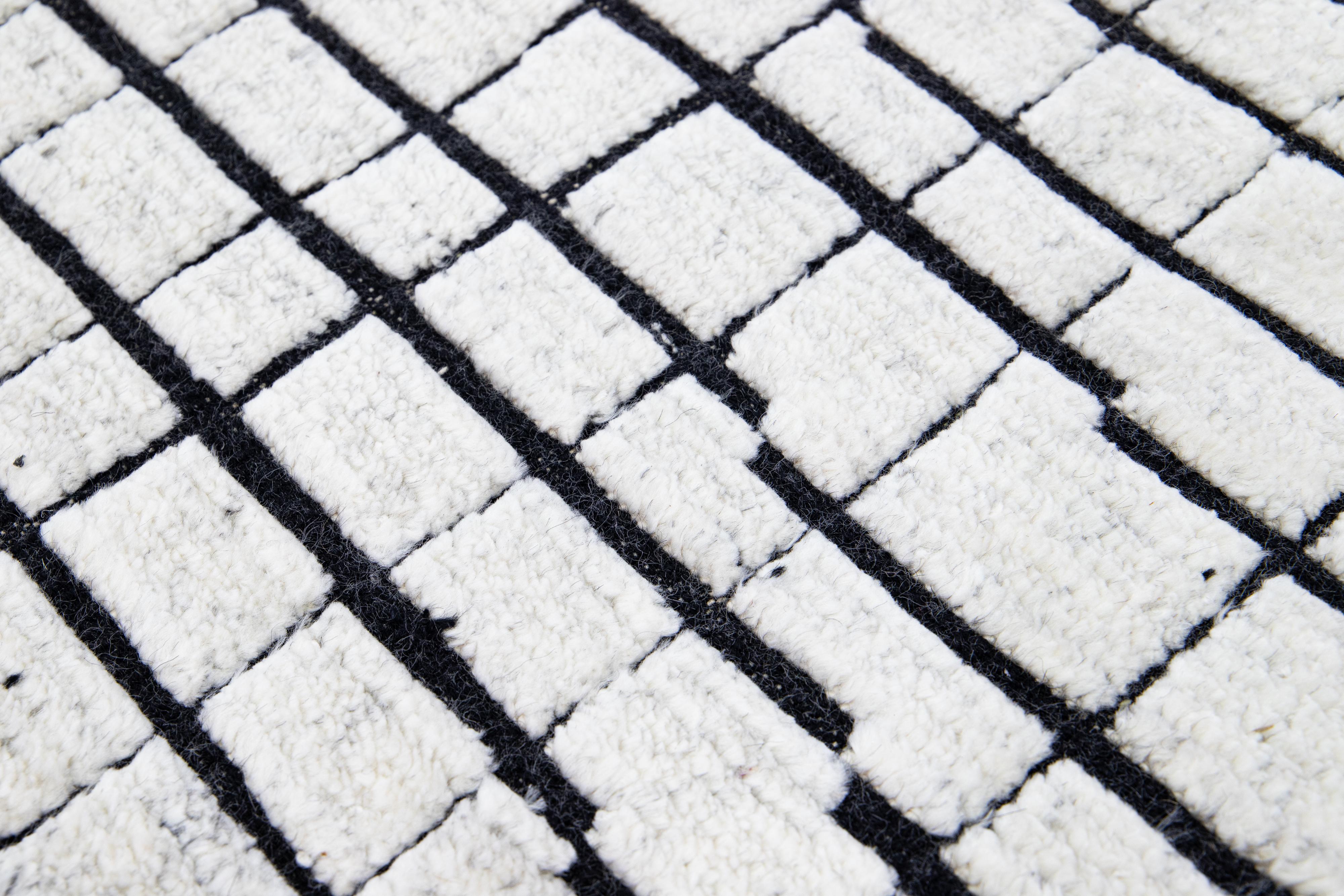 Geometric Modern Moroccan Style White & Black Handmade Wool Rug For Sale 2