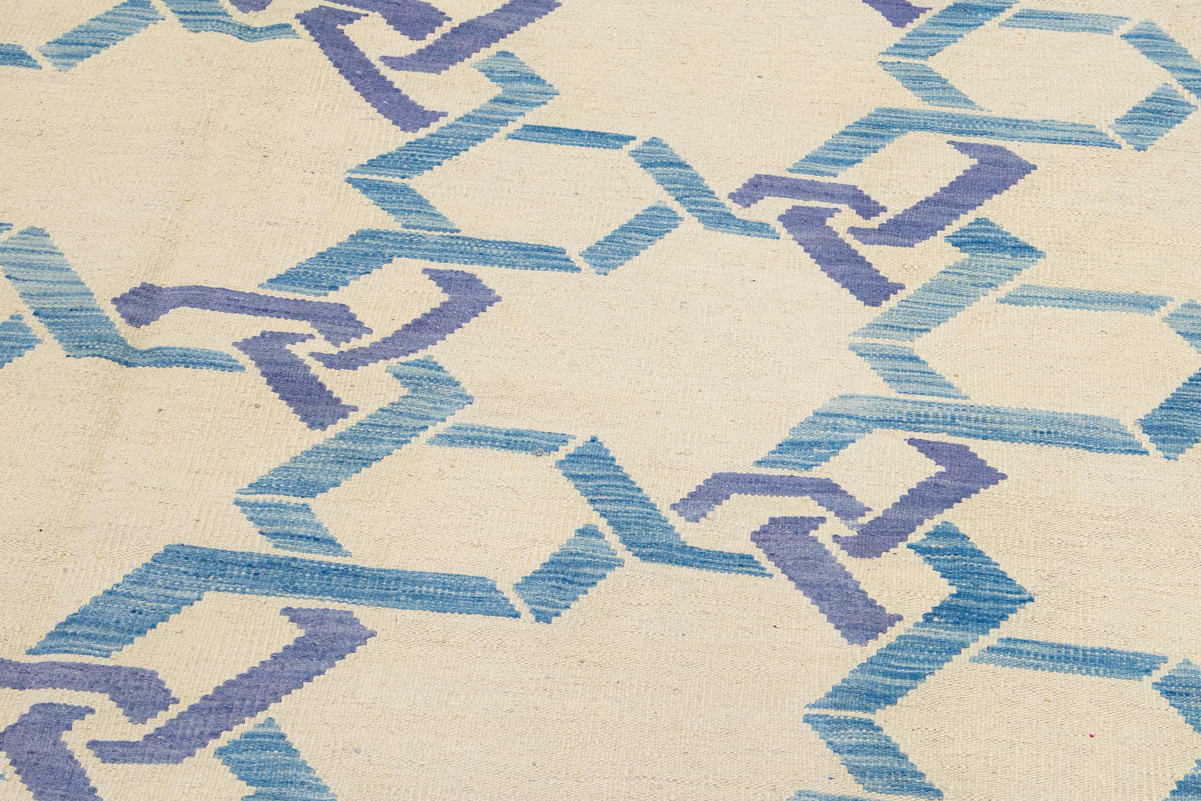 Geometric Modern Turkish Kilim Wool Rug Flatweave in Beige & Blue For Sale 1