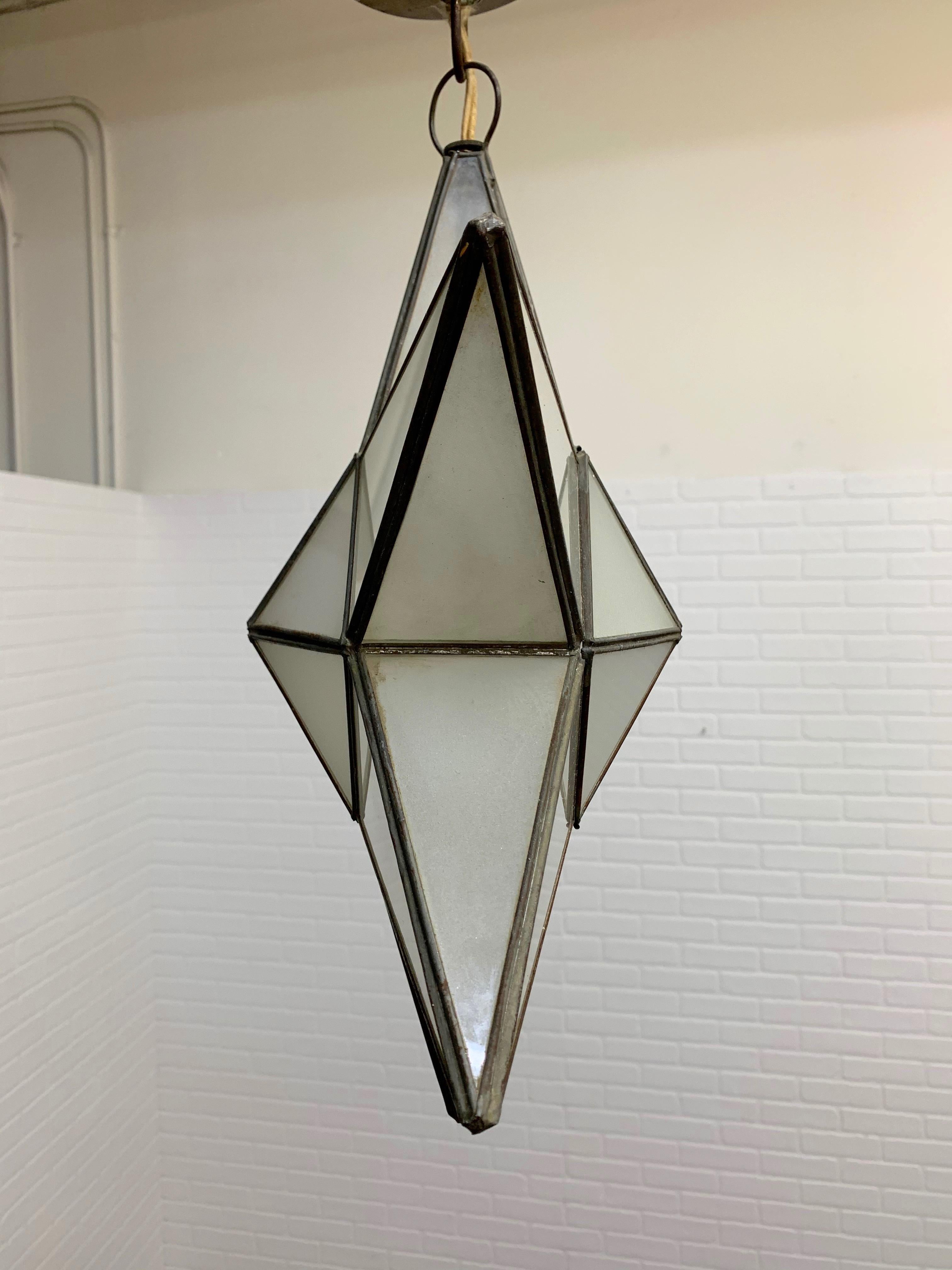 moravian star lamp