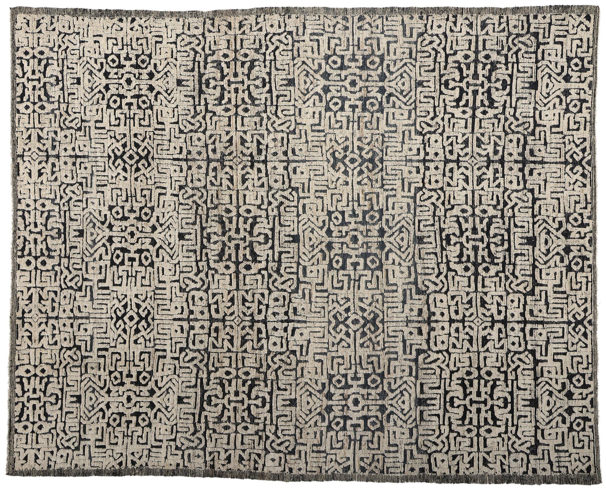 Geometric Moroccan High & Low Wool Pile Rug, Modern Luxe Meets African Artistry For Sale 4