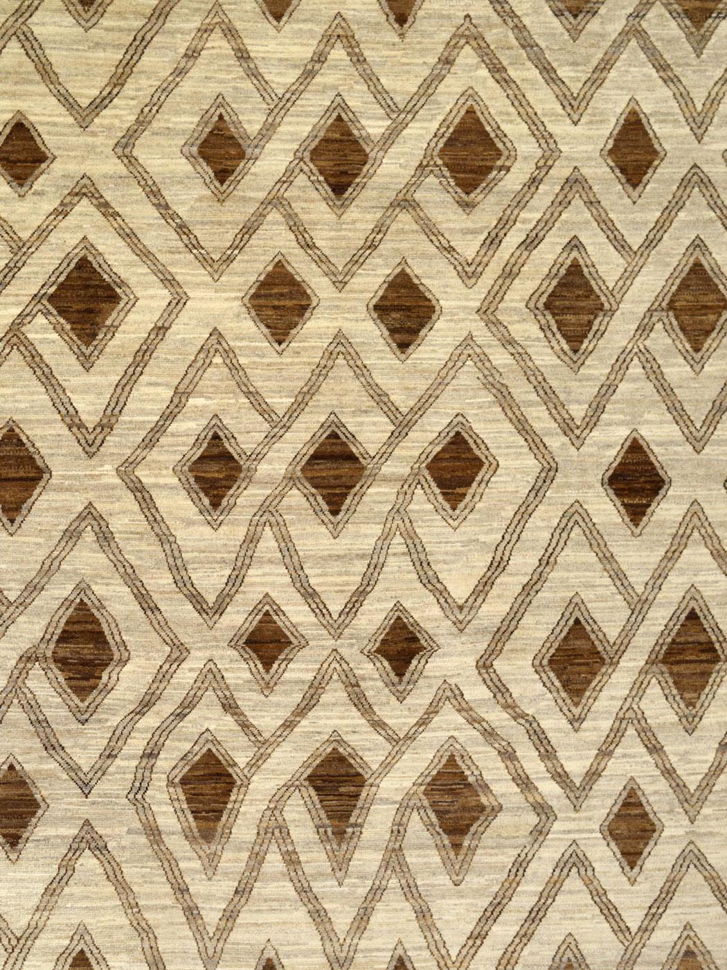 Modern Geometric Neutral Wool Carpet in Brown and Cream, 6' x 9' For Sale