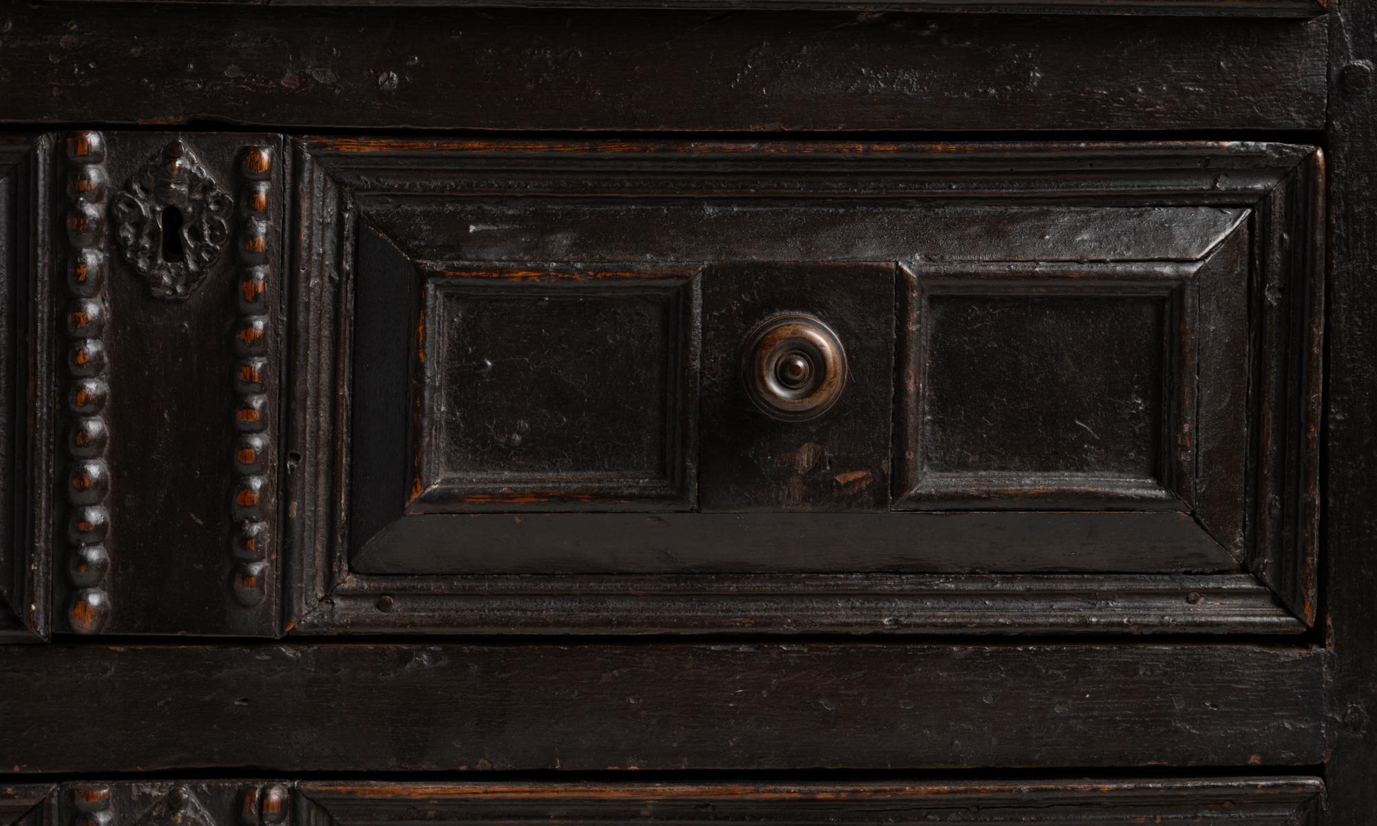 18th Century and Earlier Geometric Oak Chest, England circa 1690 For Sale