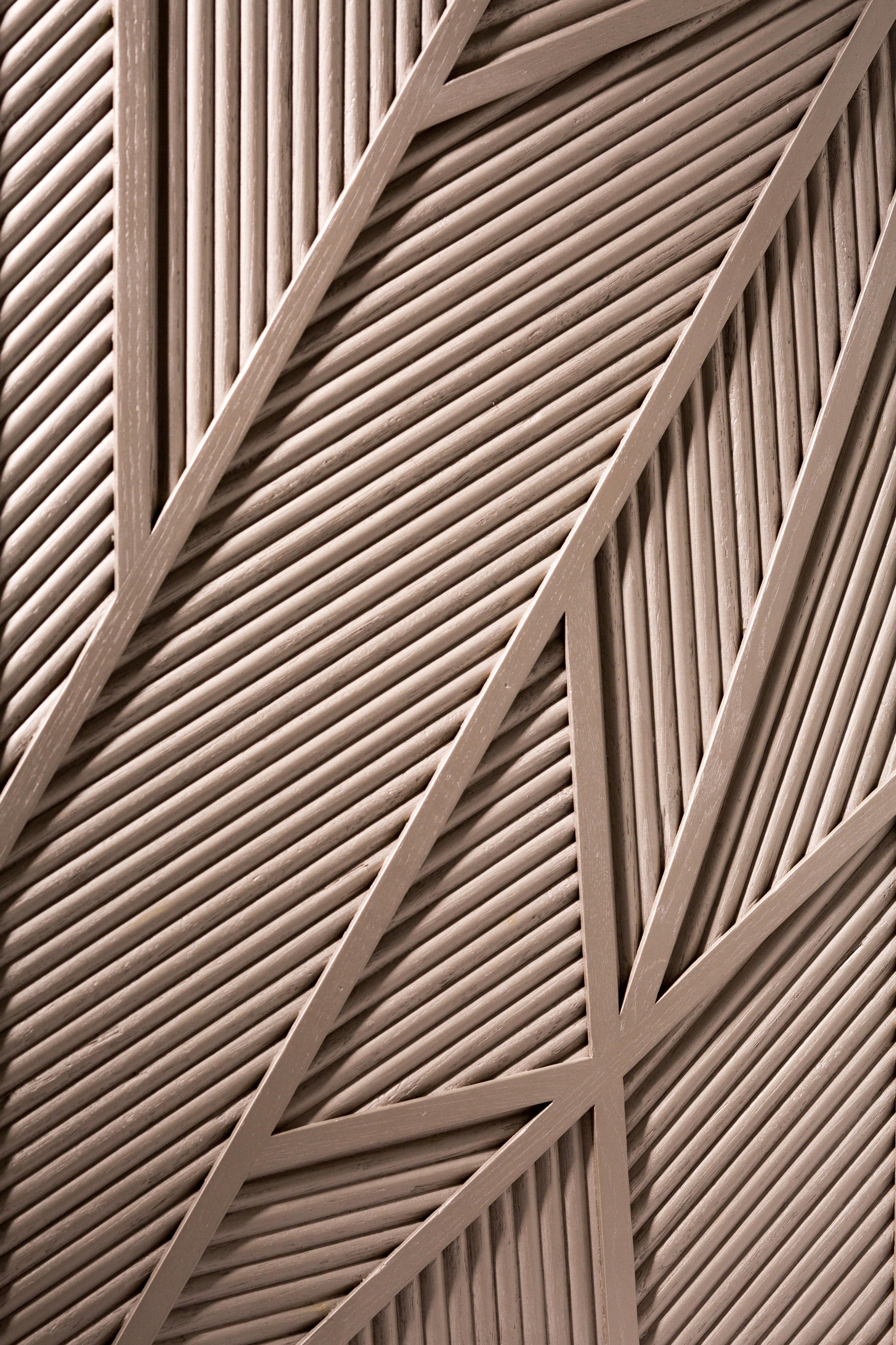 Armoire géométrique en Oak Sticks inspirée de l'ancienne Égypte Utilisation de branches de palmier Neuf - En vente à Cairo, EG
