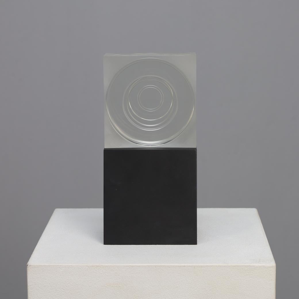 Francese Oggetto geometrico in plexiglass di Maurice Ruche, 1972 in vendita