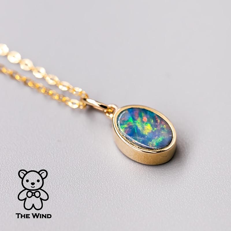 Pendentif en or jaune 14 carats avec opale doublet australienne de forme ovale géométrique en vente 1