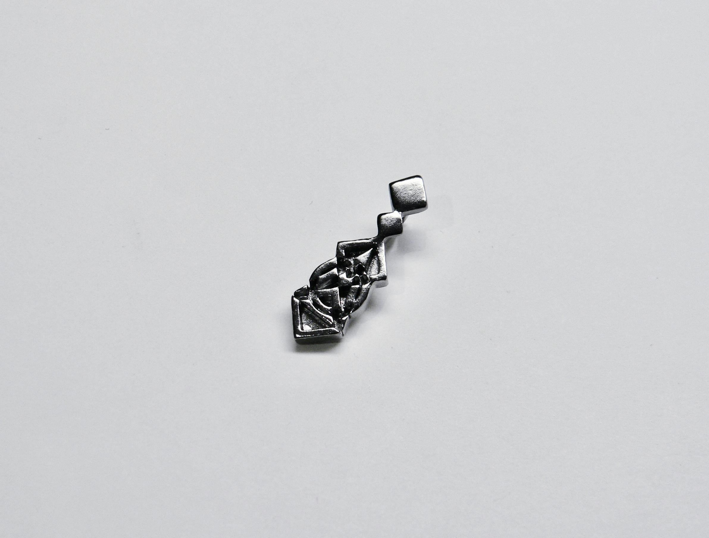 Geometric pattern Pendant A, Sterling Silver, Black Rhodium-Plated In New Condition For Sale In Tokyo, JP