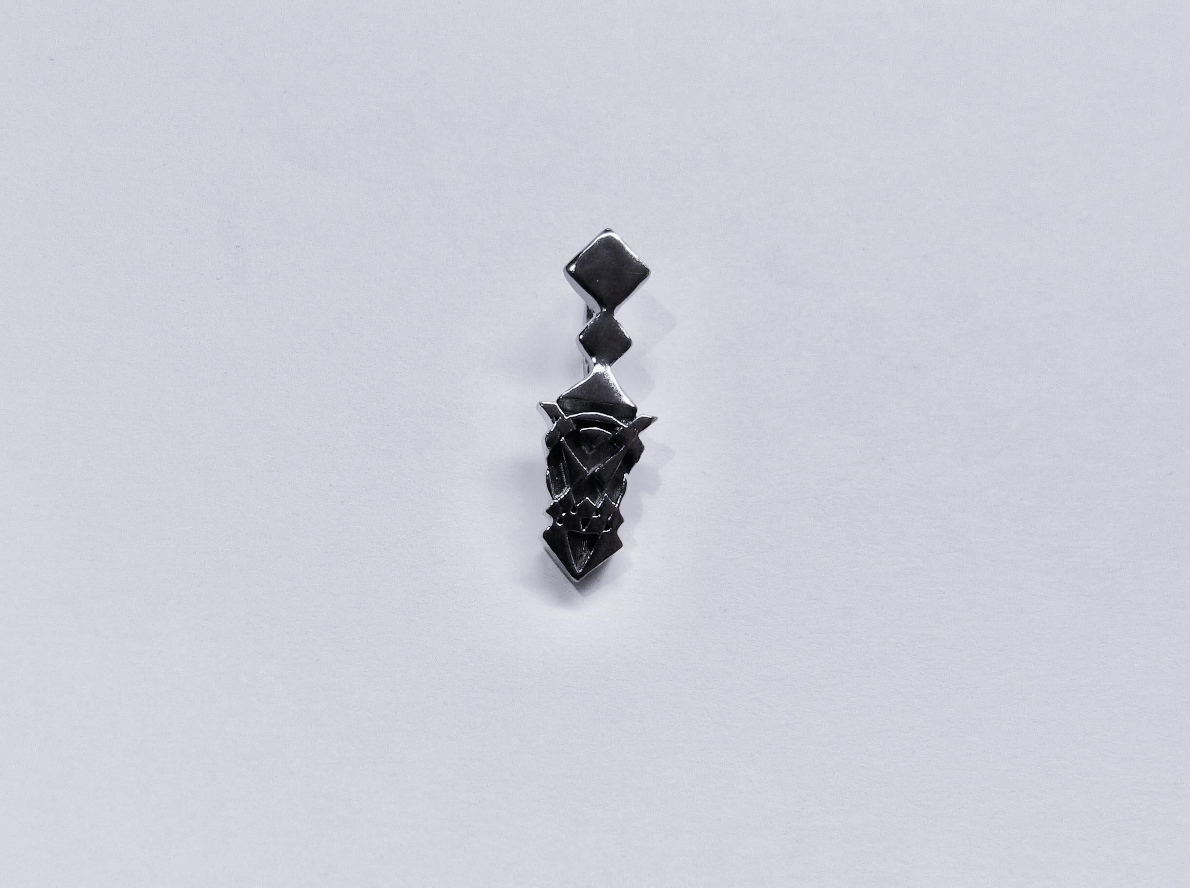 Artist Geometric pattern Pendant B, Sterling Silver, Black Rhodium-Plated For Sale