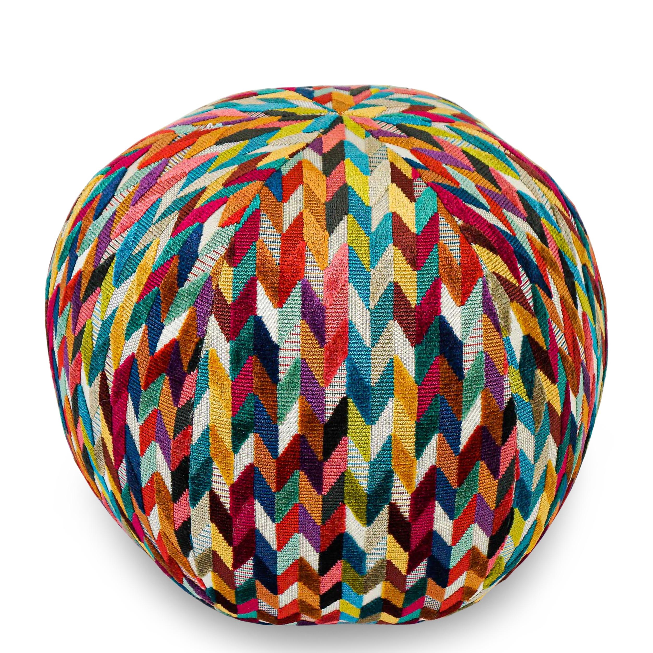 Geometric Pattern Rainbow Ball Pillow In New Condition For Sale In Greenwich, CT