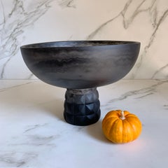 Geometric Pedestal Bowl in Smoke and Black Marbled Resin by Paola Valle