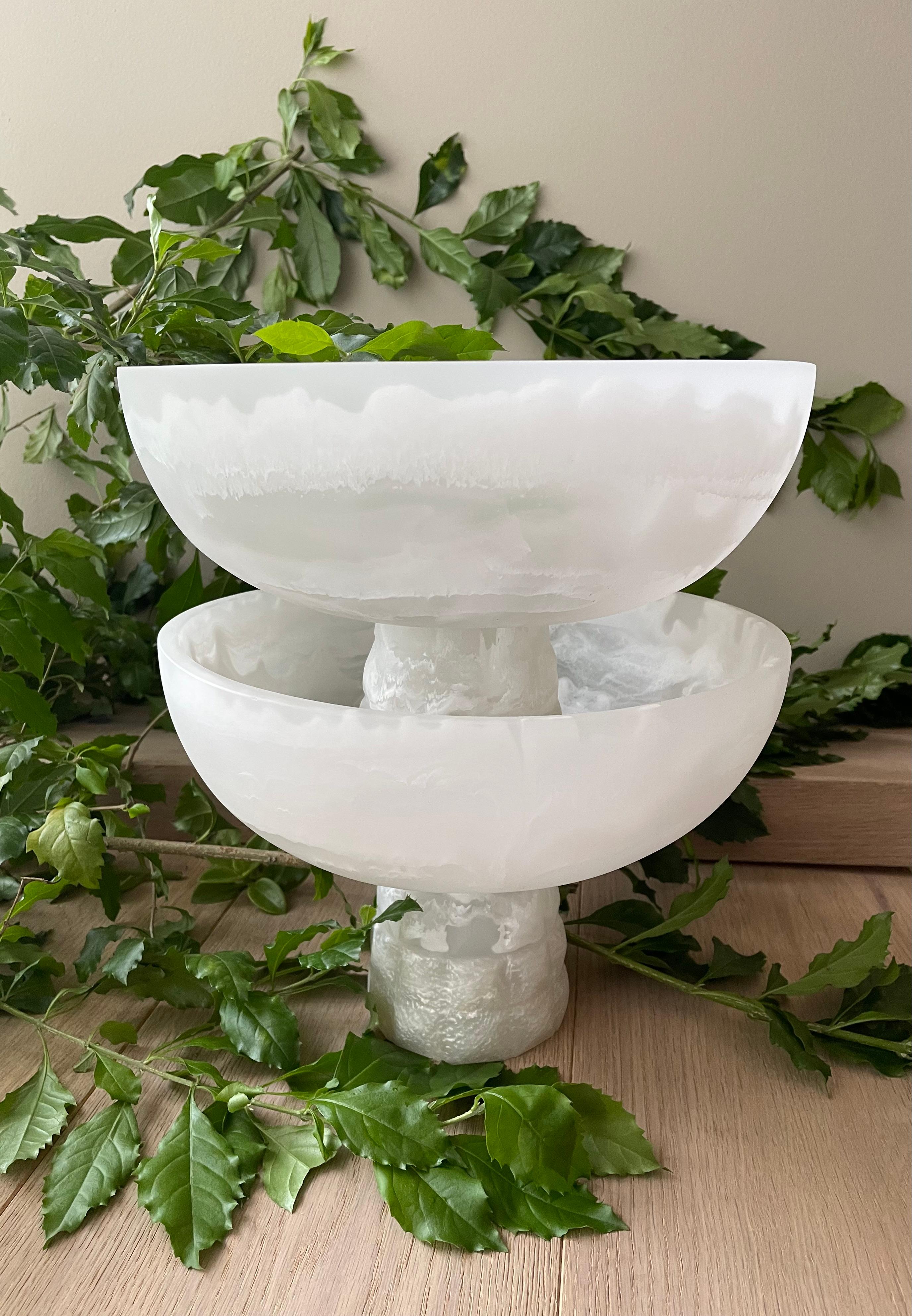 Modern Geometric Pedestal Bowl in White and Pearl Marbled Resin by Paola Valle For Sale