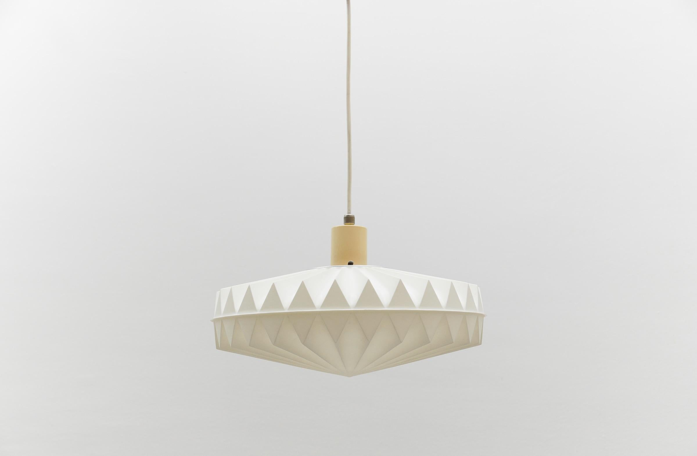 Mid-Century Modern Lampe suspendue géométrique Aloys F. Gangkofner pour Erco Leuchten, Allemagne, années 1960