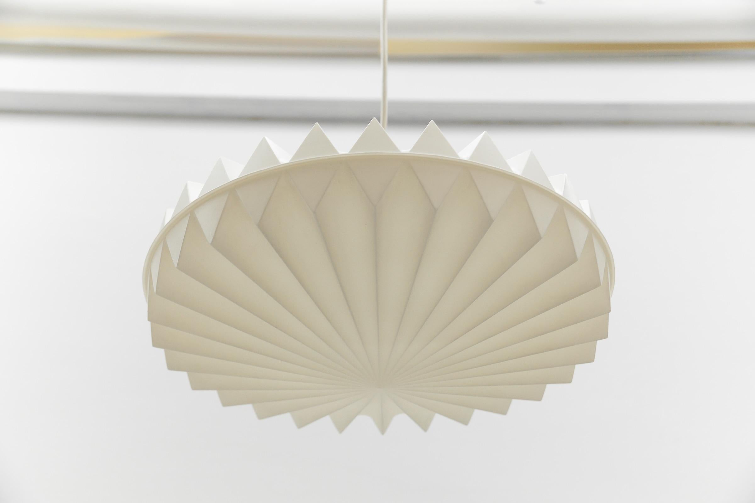 Lampe suspendue géométrique Aloys F. Gangkofner pour Erco Leuchten, Allemagne, années 1960 2