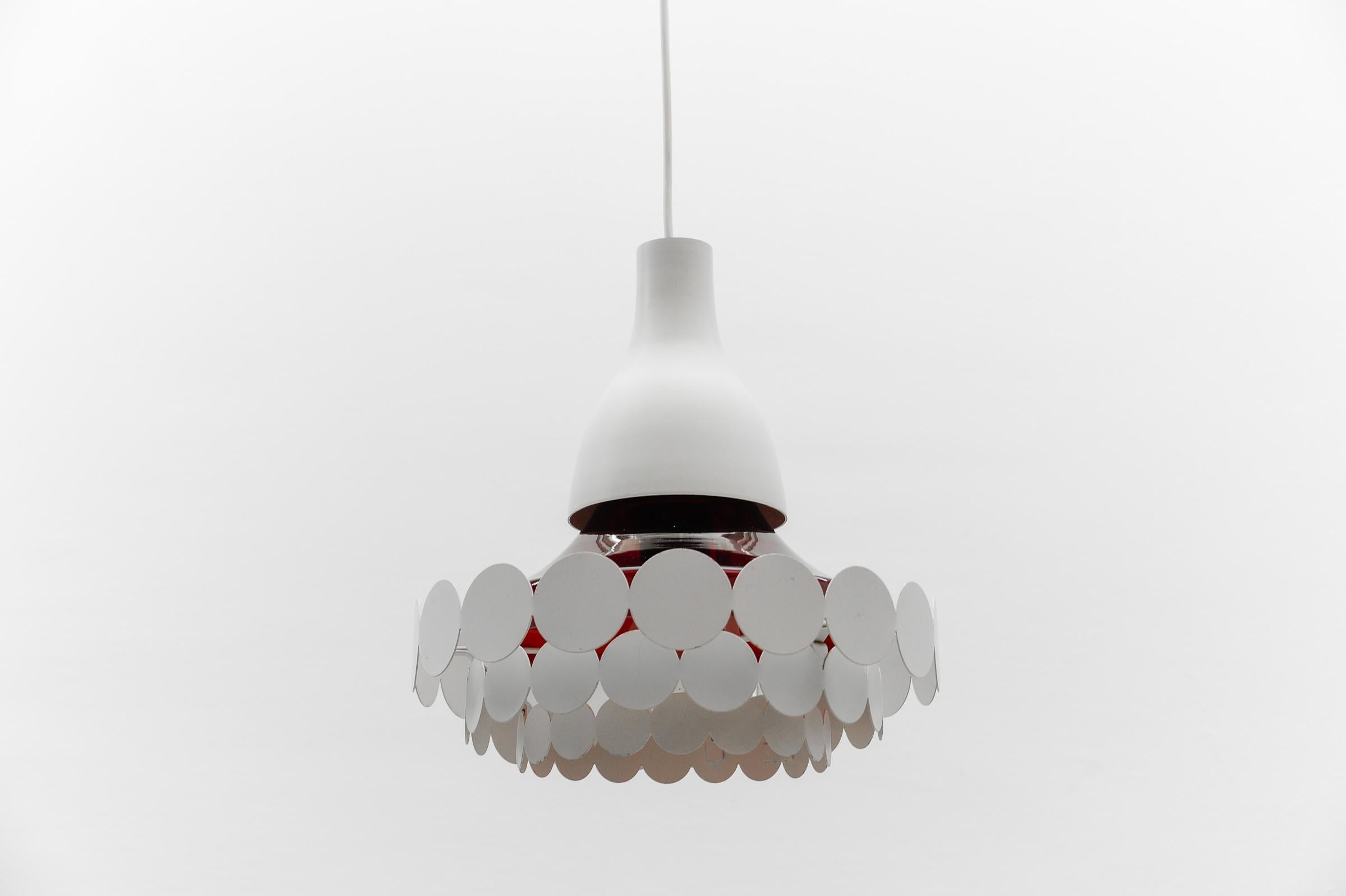 Lampada geometrica in vetro rosso di Doria Leuchten, Germania, anni '60 in vendita 2