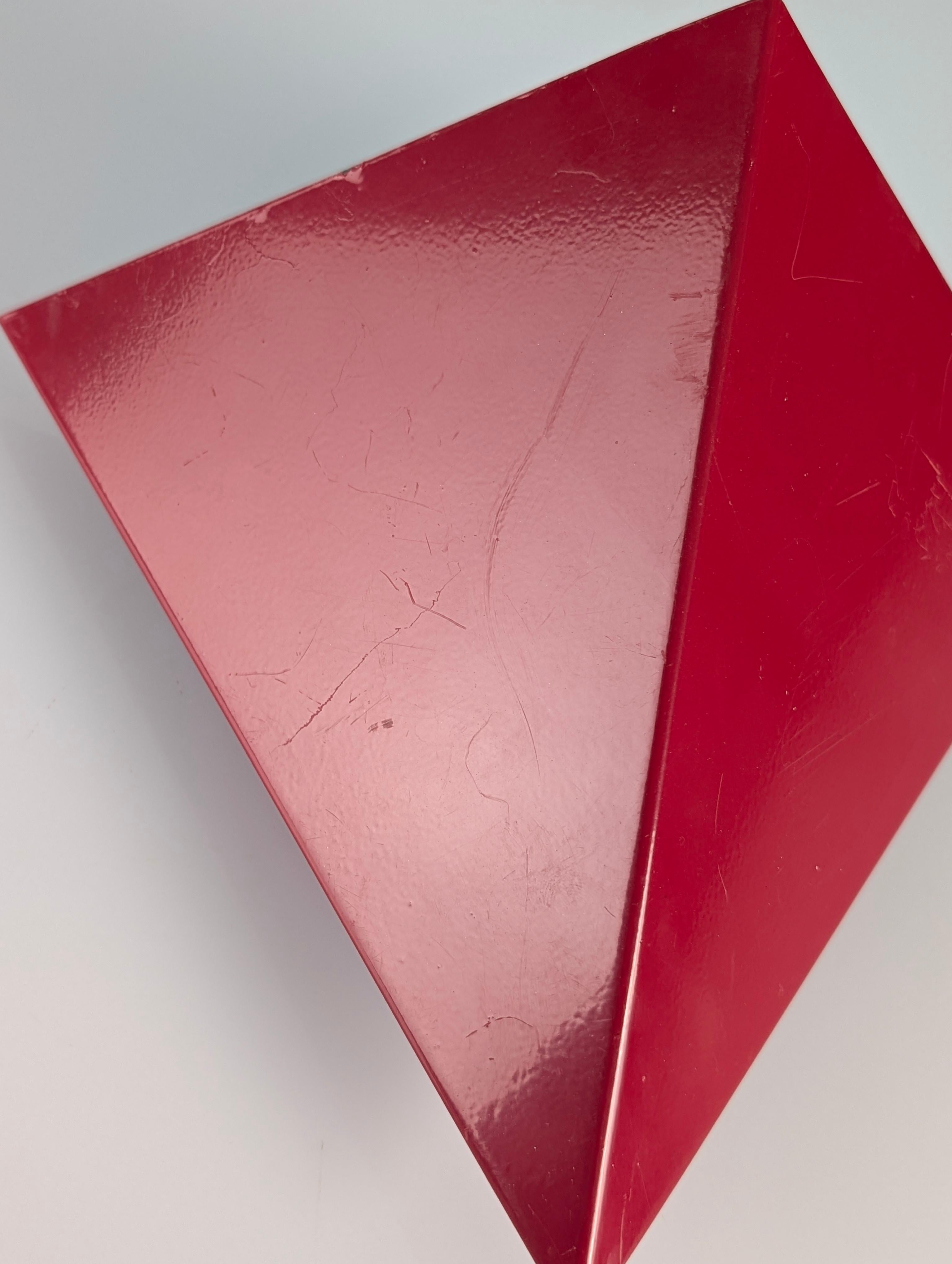 Applique geometriche in metallo rosso, anni '70 in vendita 2