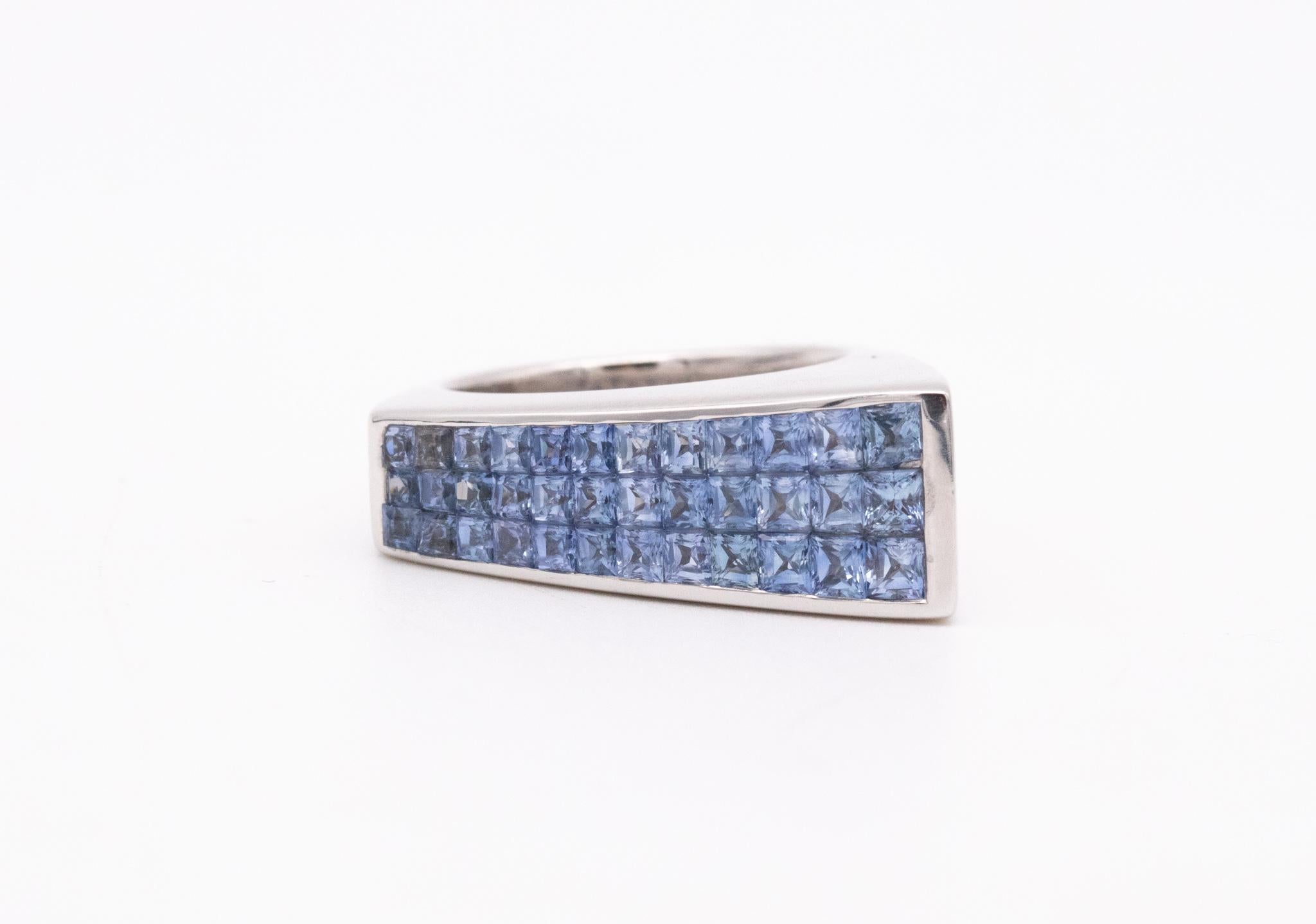 Geometric Ring in 18kt Gold Invisible Setting of 2.52 Ctw Ceylon Blue Sapphires For Sale 1
