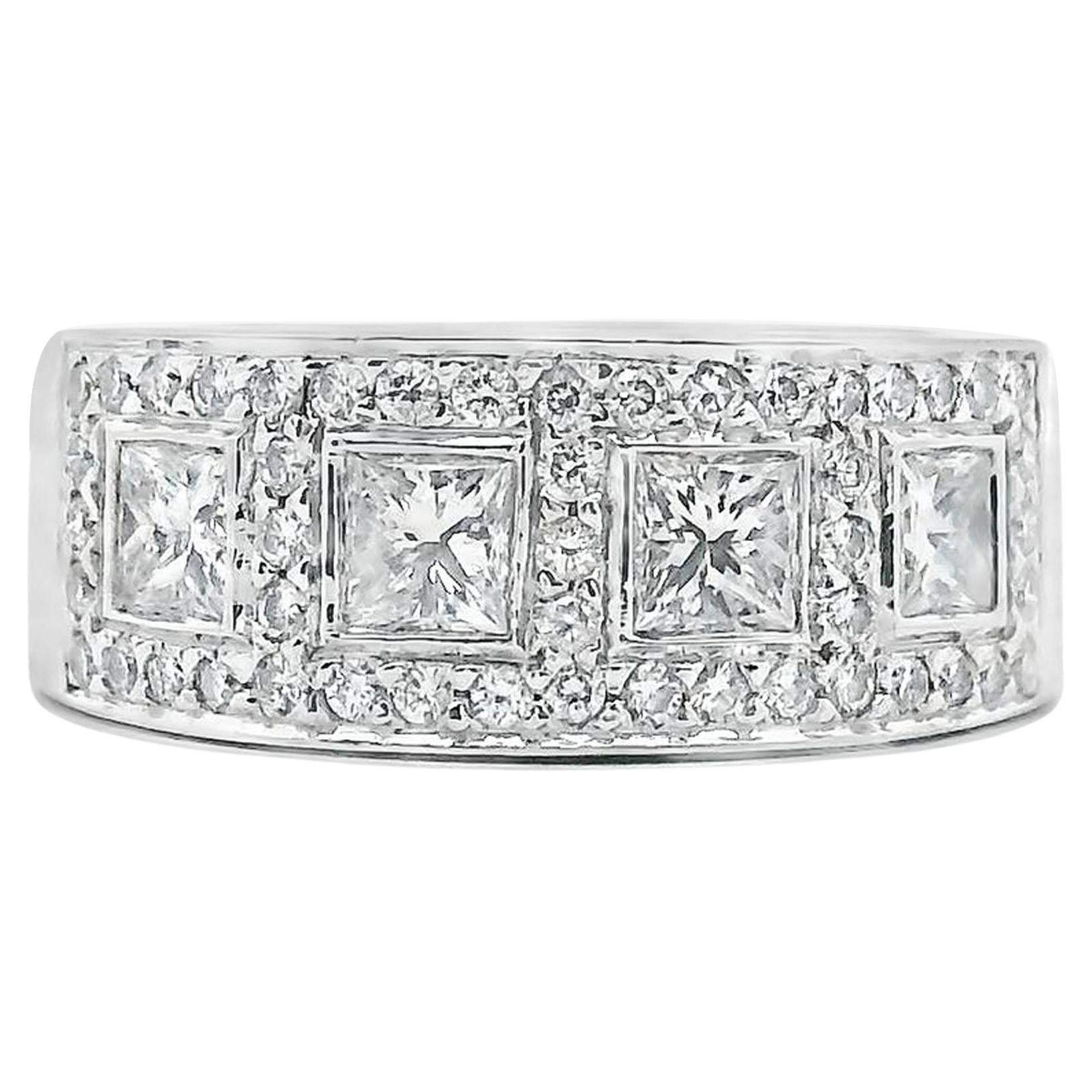 Bague géométrique avec diamants naturels de taille princesse et ronds en or blanc 18 carats