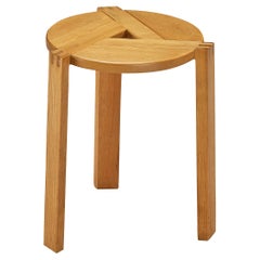 Tabouret rond géométrique en chêne massif