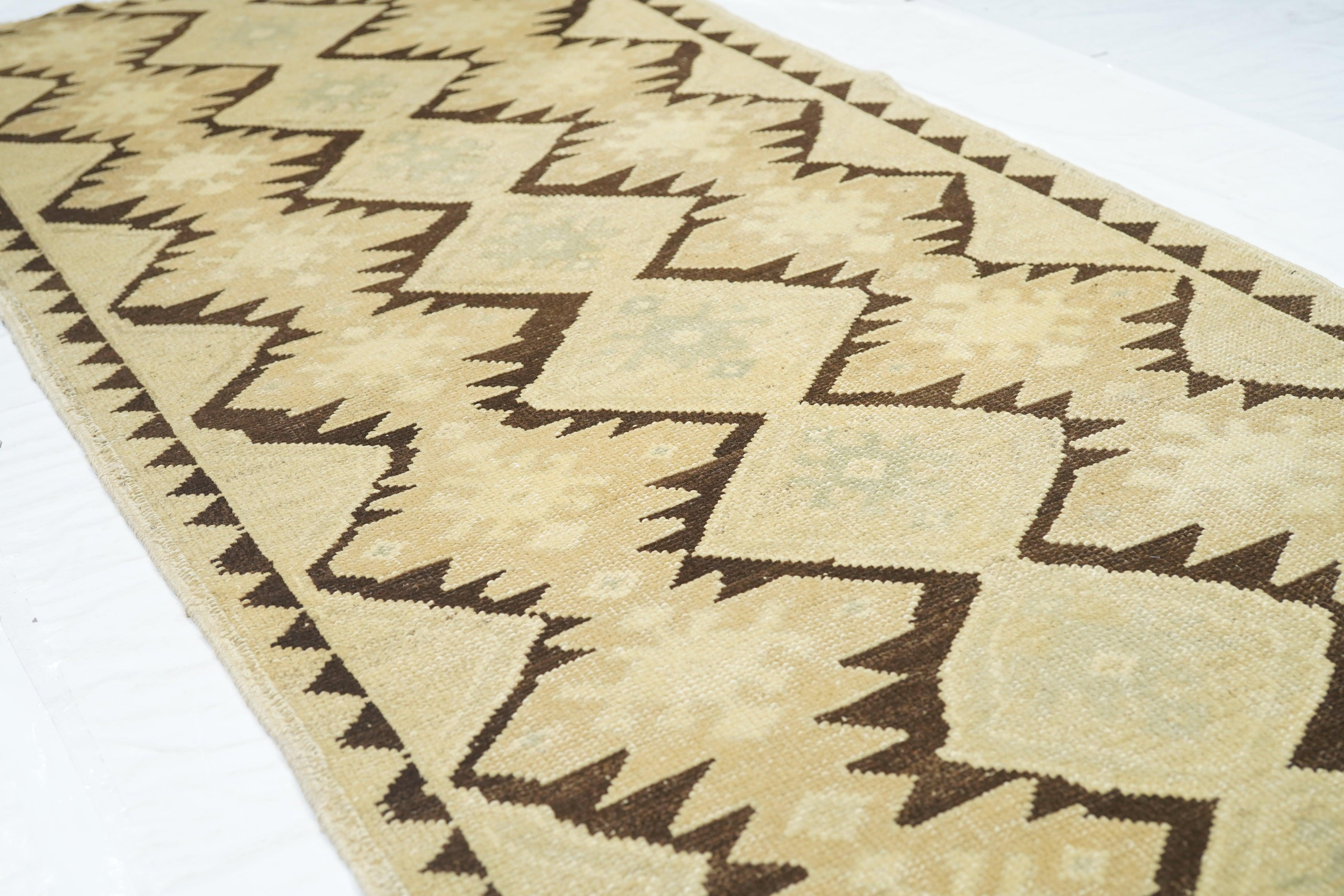 Lana Tappeto geometrico  2'7'' x 7'1'' in vendita