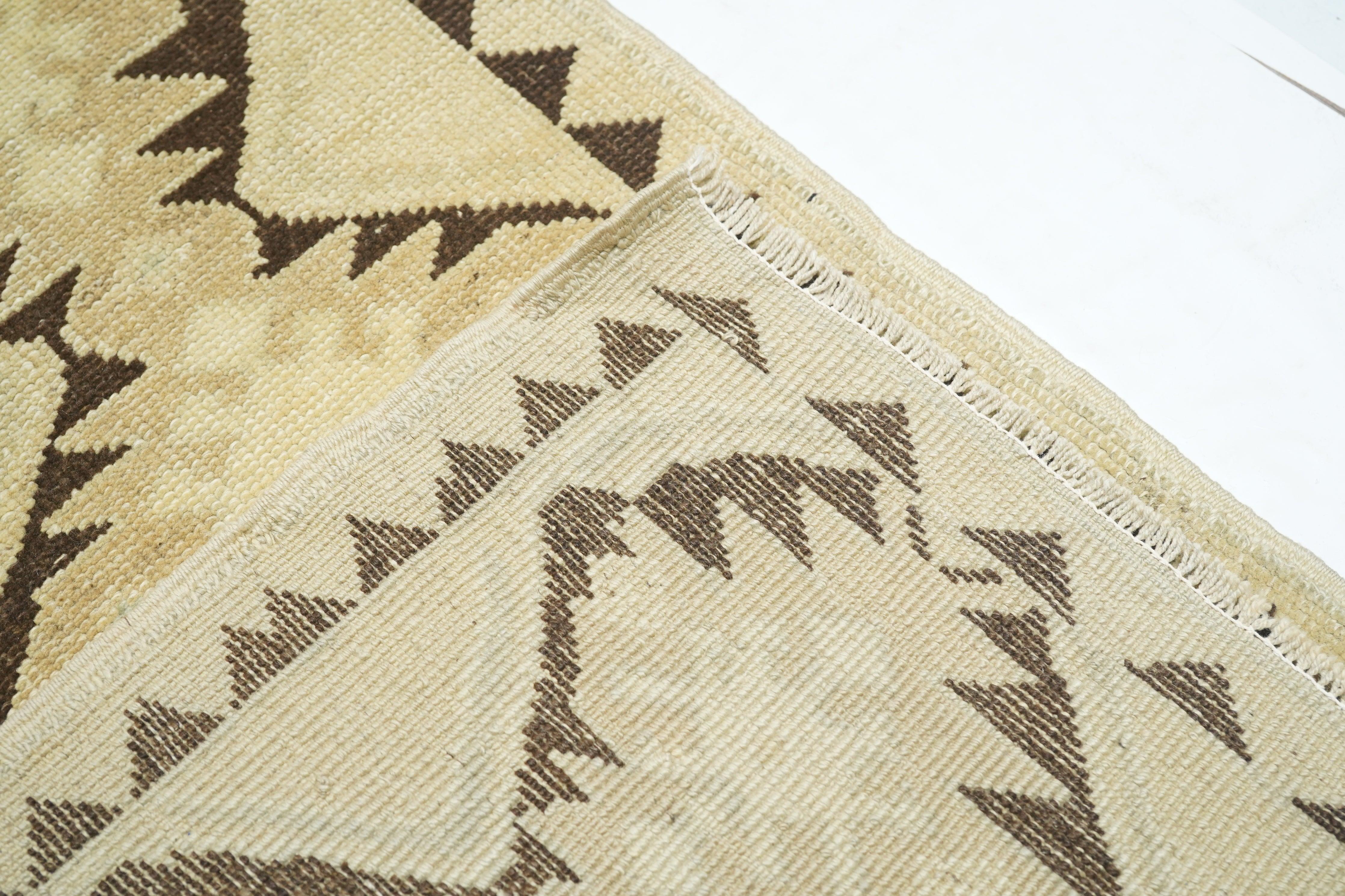 Tappeto geometrico  2'7'' x 7'1'' in vendita 3