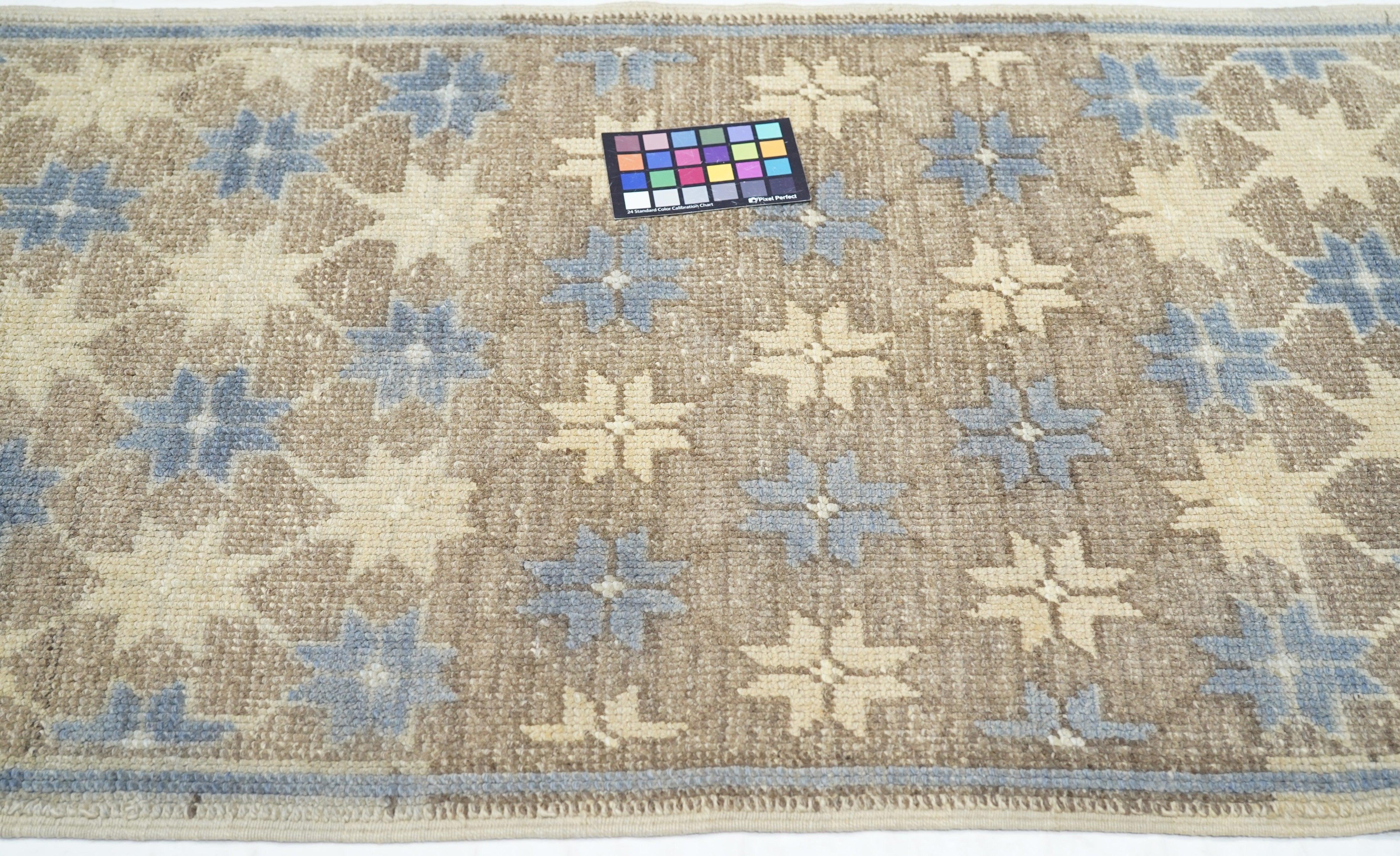 Geometrischer Teppich 2'8'' x 6'9'' (Wolle) im Angebot