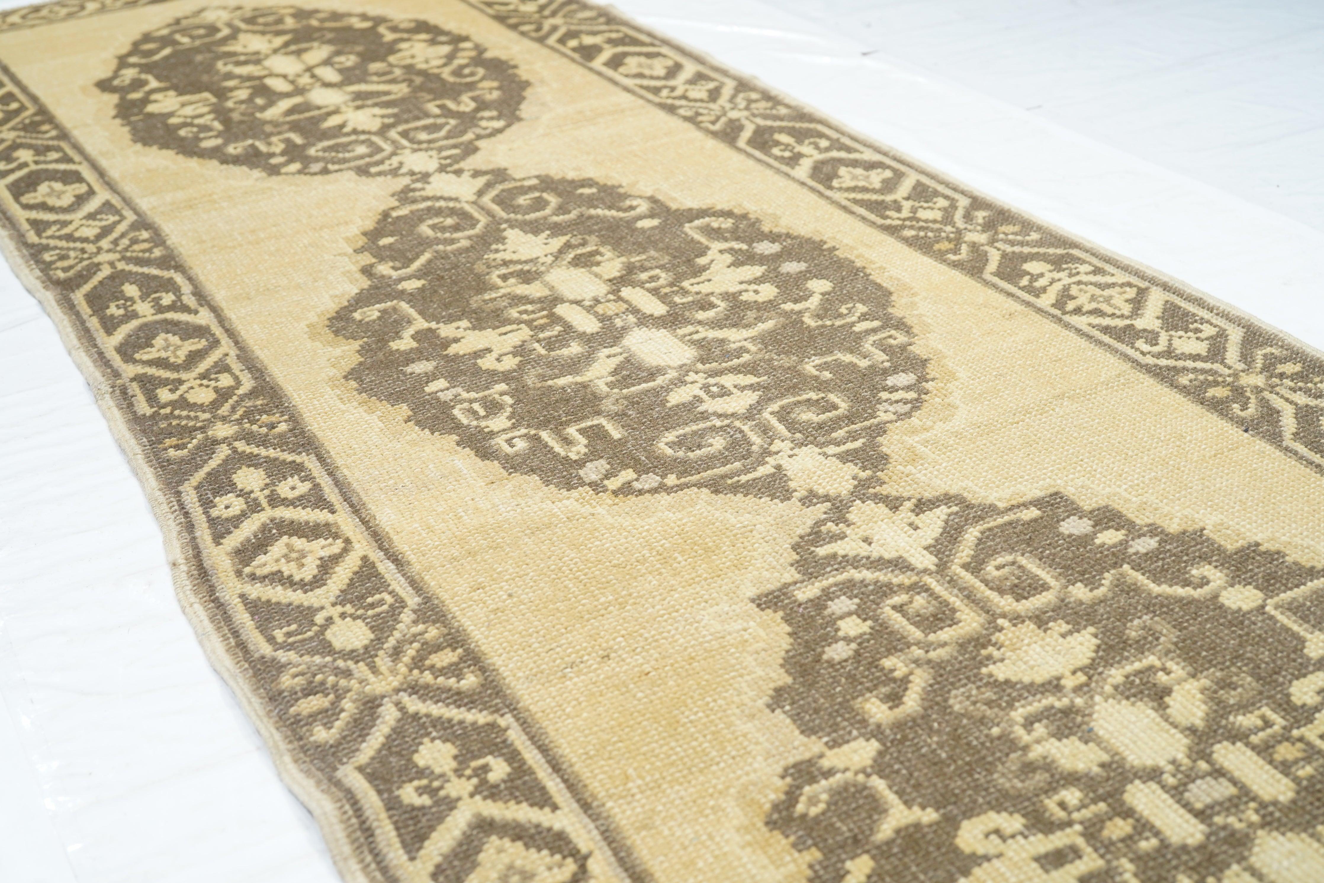 Lana Runner geometrico 2'9'' x 8'7'' in vendita