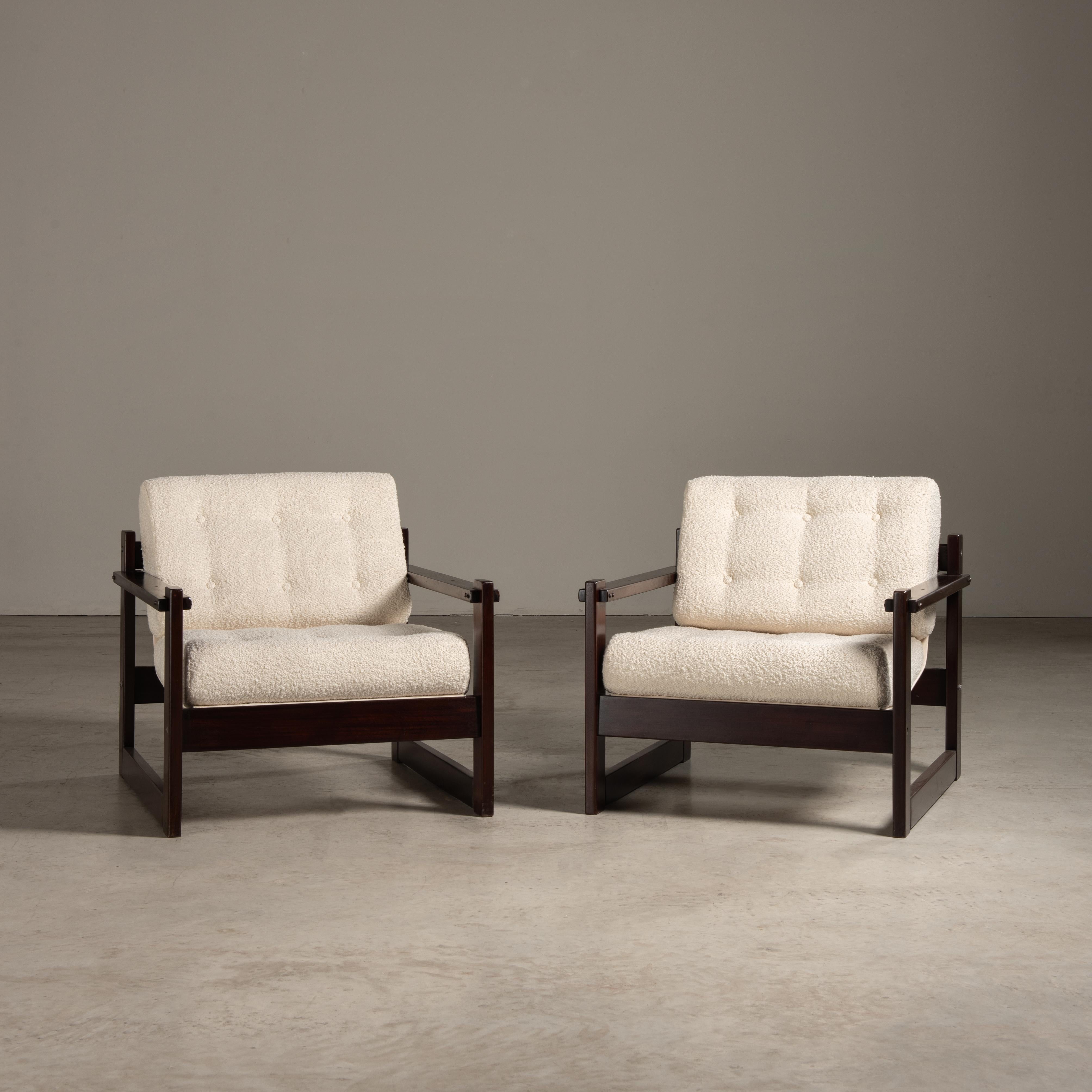 La chaise longue S1 est un exemple distinctif du travail du designer brésilien Percival Lafer, célèbre pour son utilisation innovante des matériaux locaux et des principes de conception modernes qui ont caractérisé le design des meubles brésiliens
