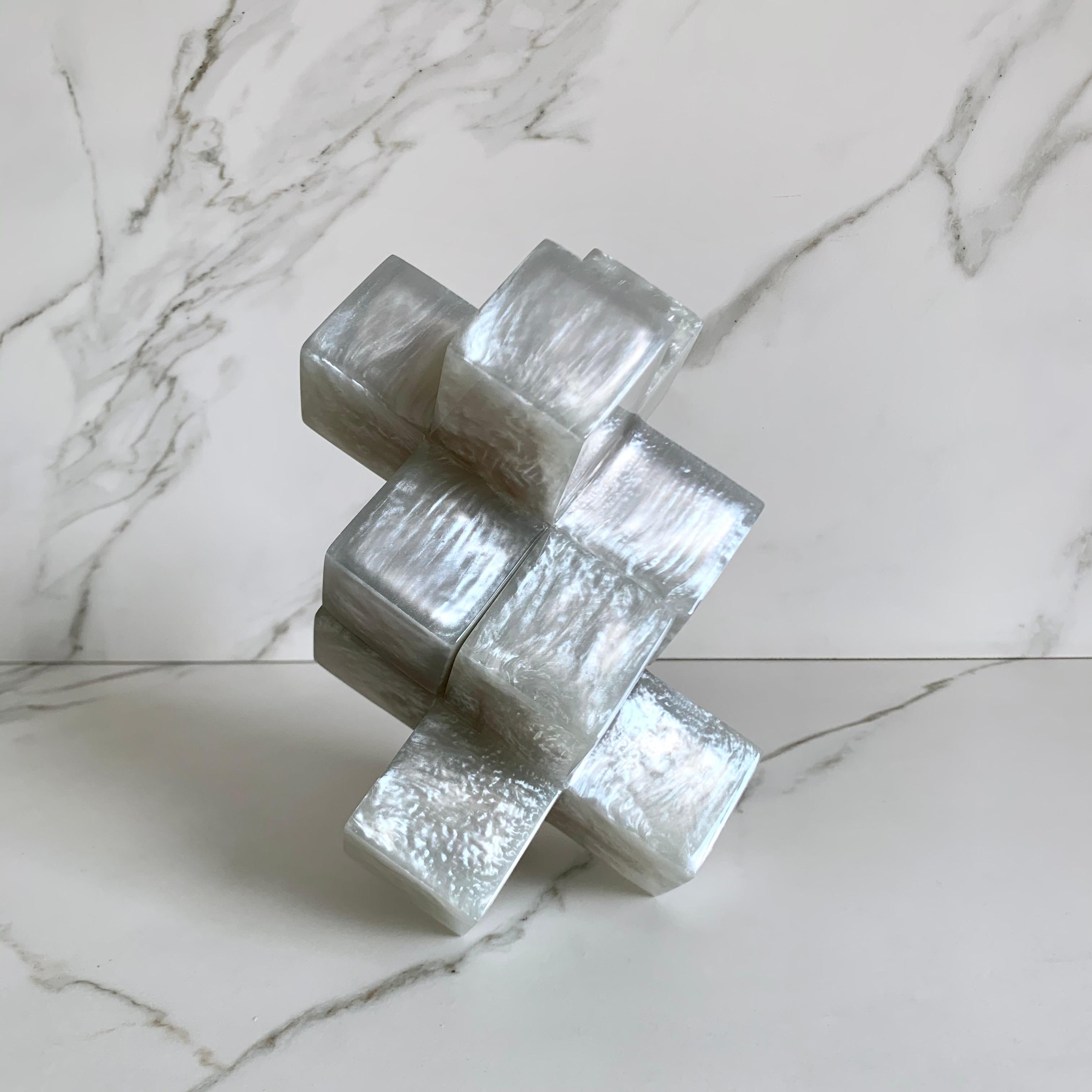 Modern Geometric Sculpture in Polished Pearl Resin by Paola Valle For Sale