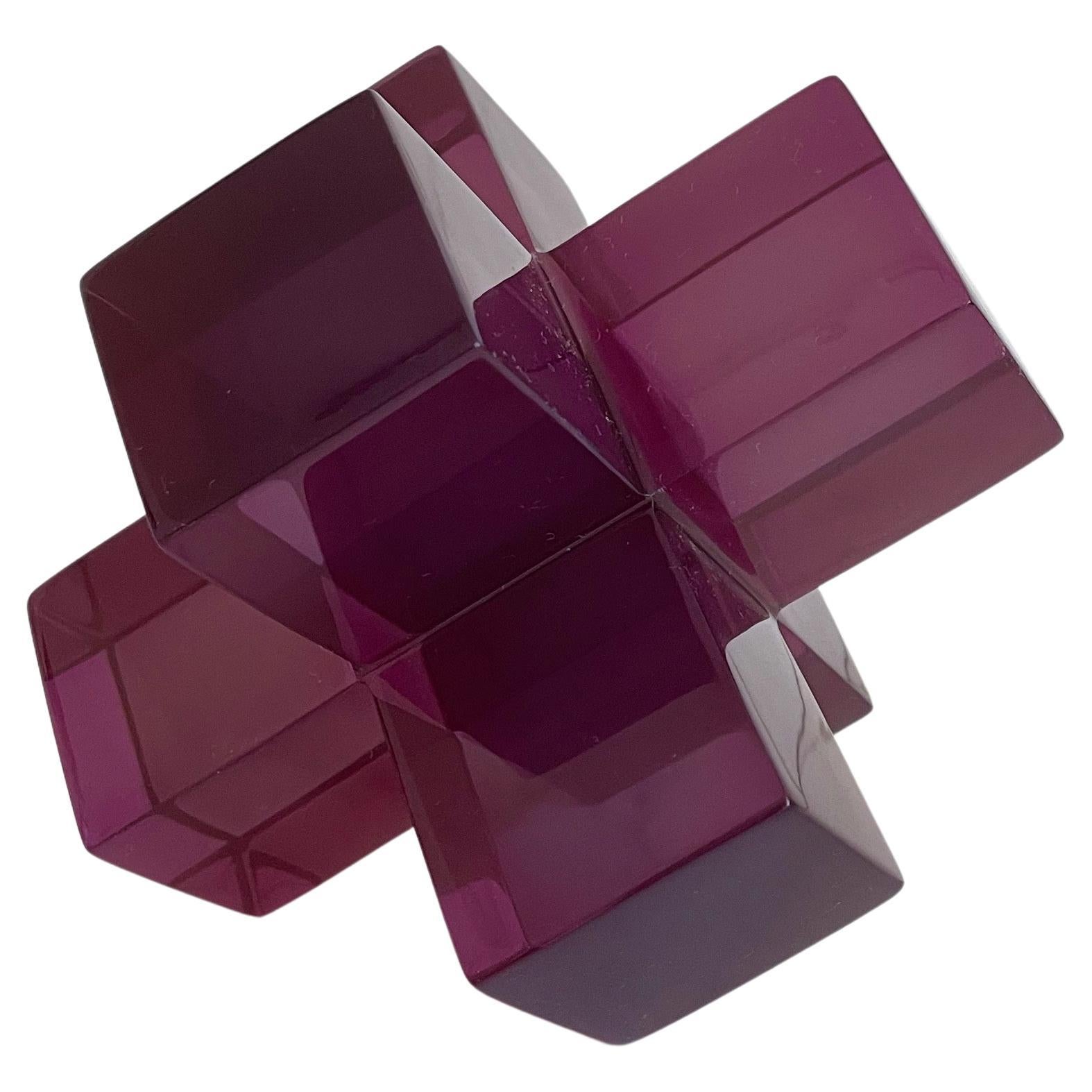Geometric Sculpture in Polished Resin Color Grape by Paola Valle