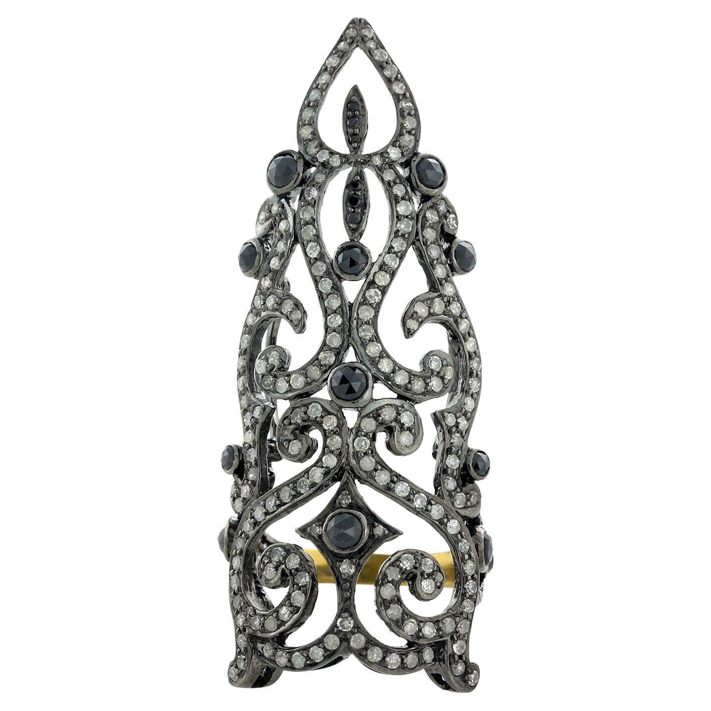 Geometric Shaped Pave Diamond Long Ring In 18k Gold
Silver