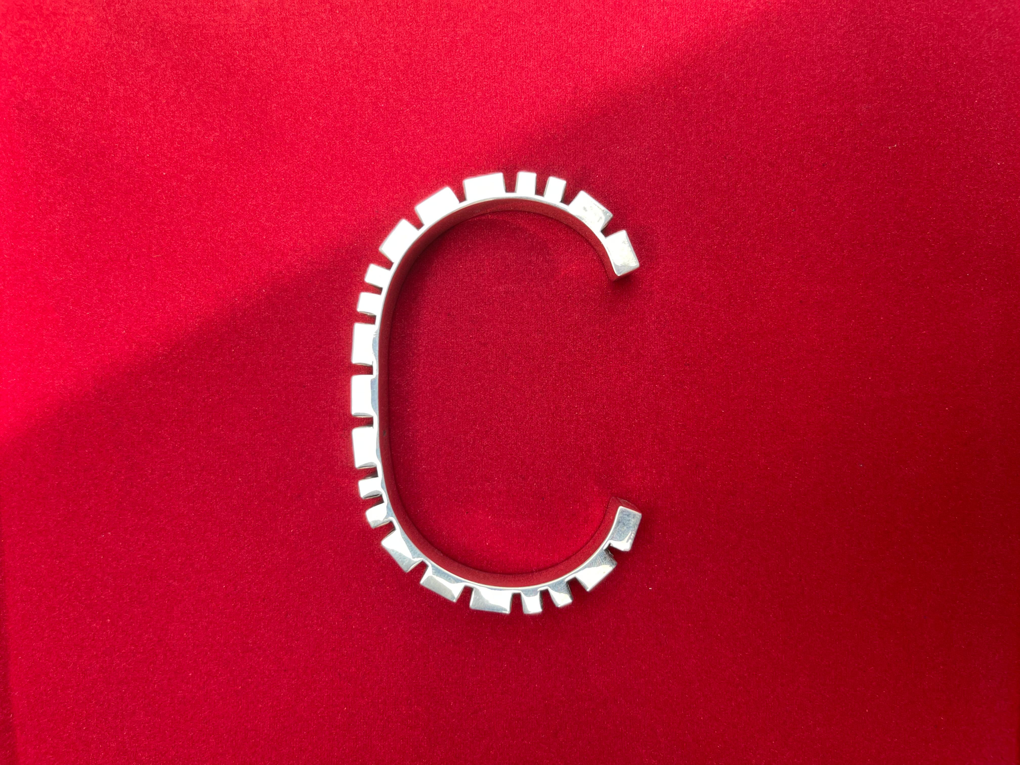 Geometric Simple Modern Statement 925 Sterling Silver Wide Cuff Bangle Bracelet For Sale 7