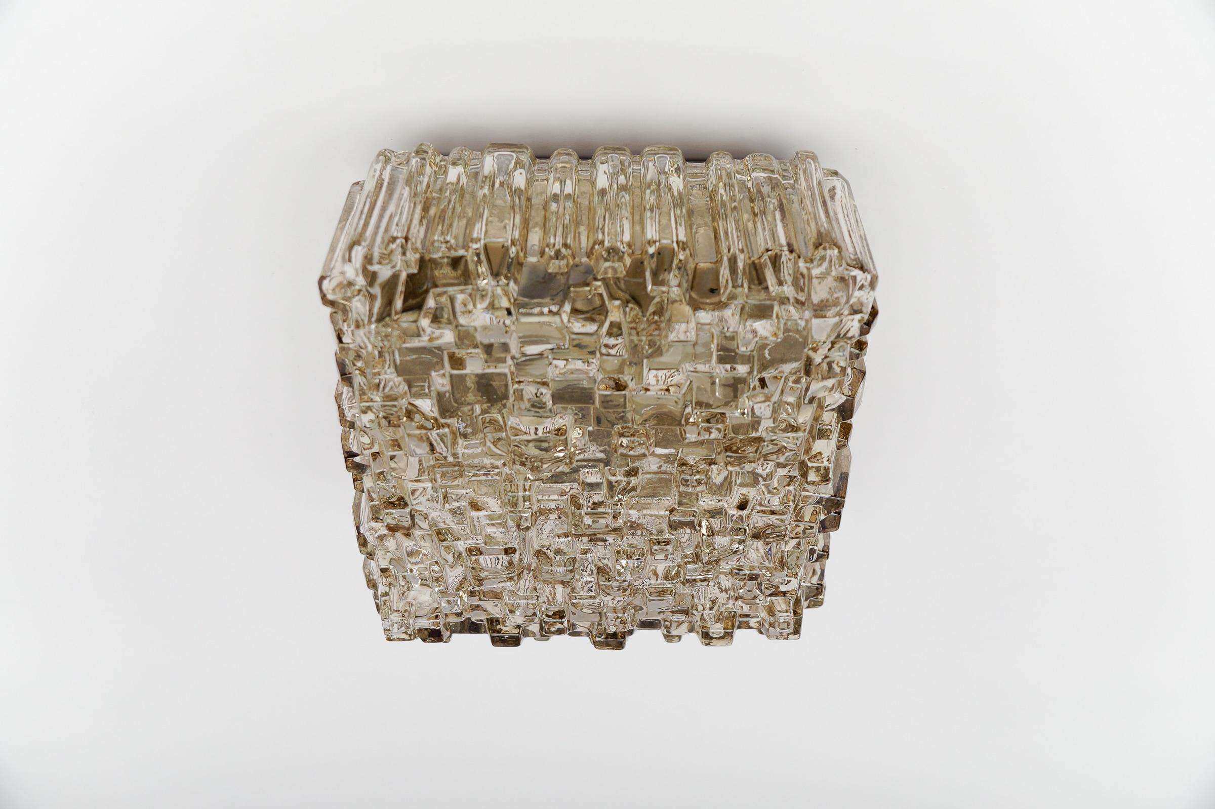 Lampada da parete a bolla geometrica in vetro fumé di Hoffmann Leuchten 1960s in vendita 3