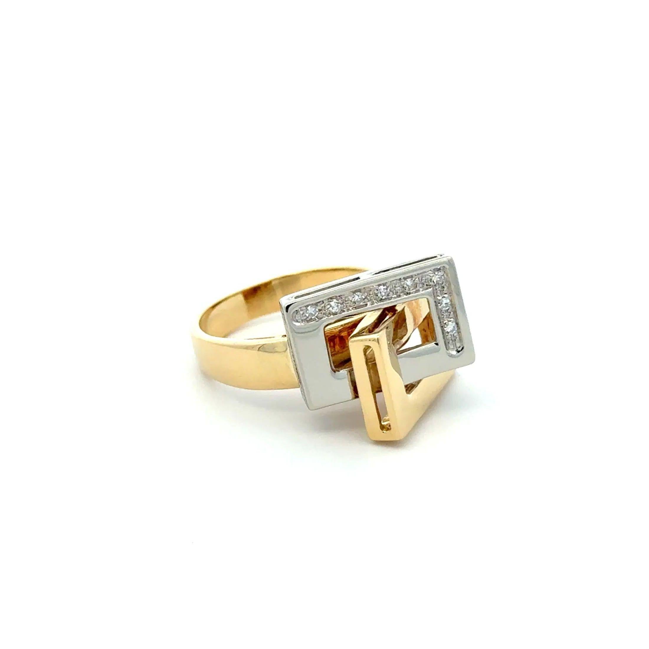 Tout simplement magnifique ! Bague en or bicolore à diamants empilés géométriques. Sûrement serti à la main de diamants de 0,08tcw. Monture en or bicolore 18 carats réalisée à la main. Taille de bague 6.75, nous offrons le redimensionnement des