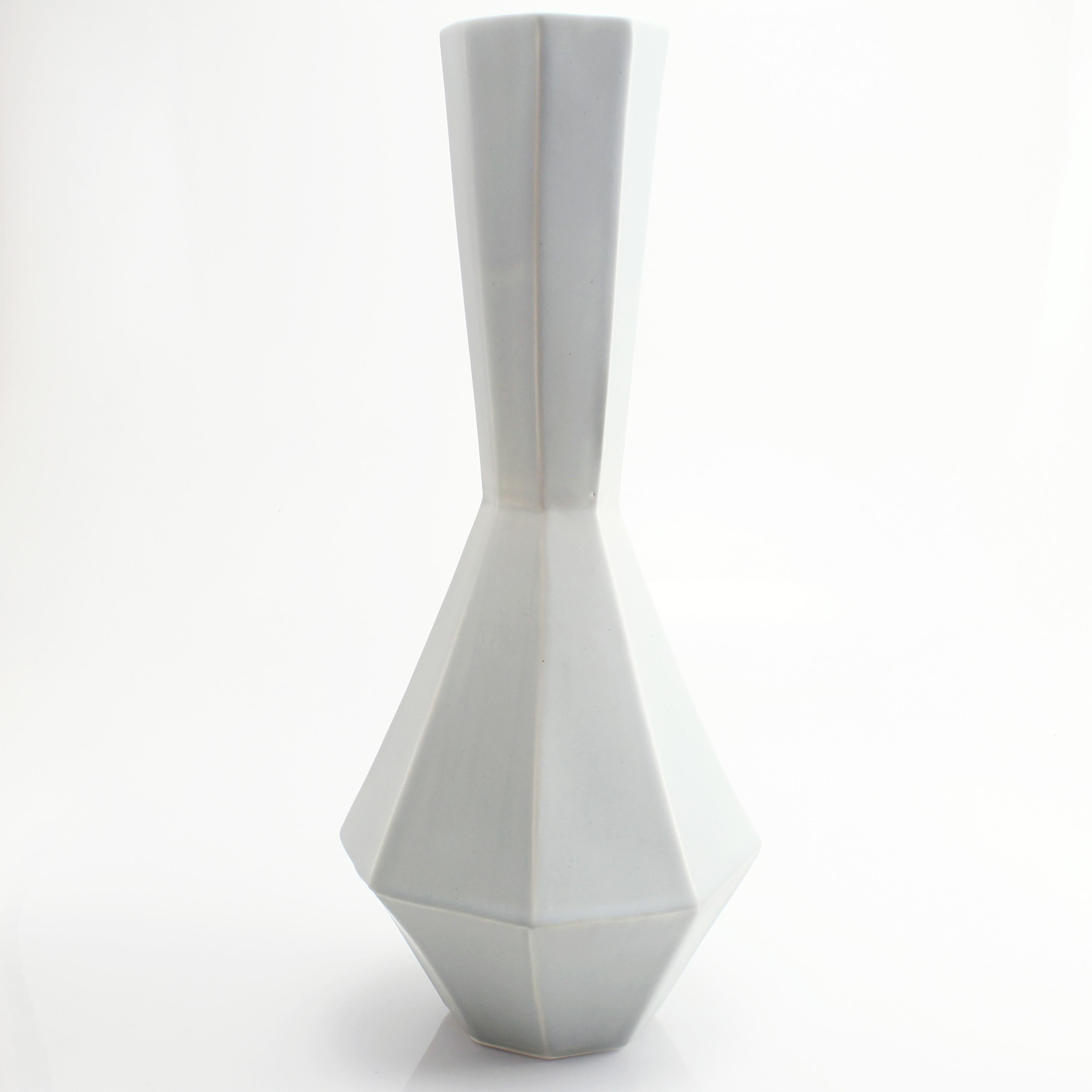 Geometric Statement Vase Smoke Grey Contemporary Porcelain Minimalist (amerikanisch)