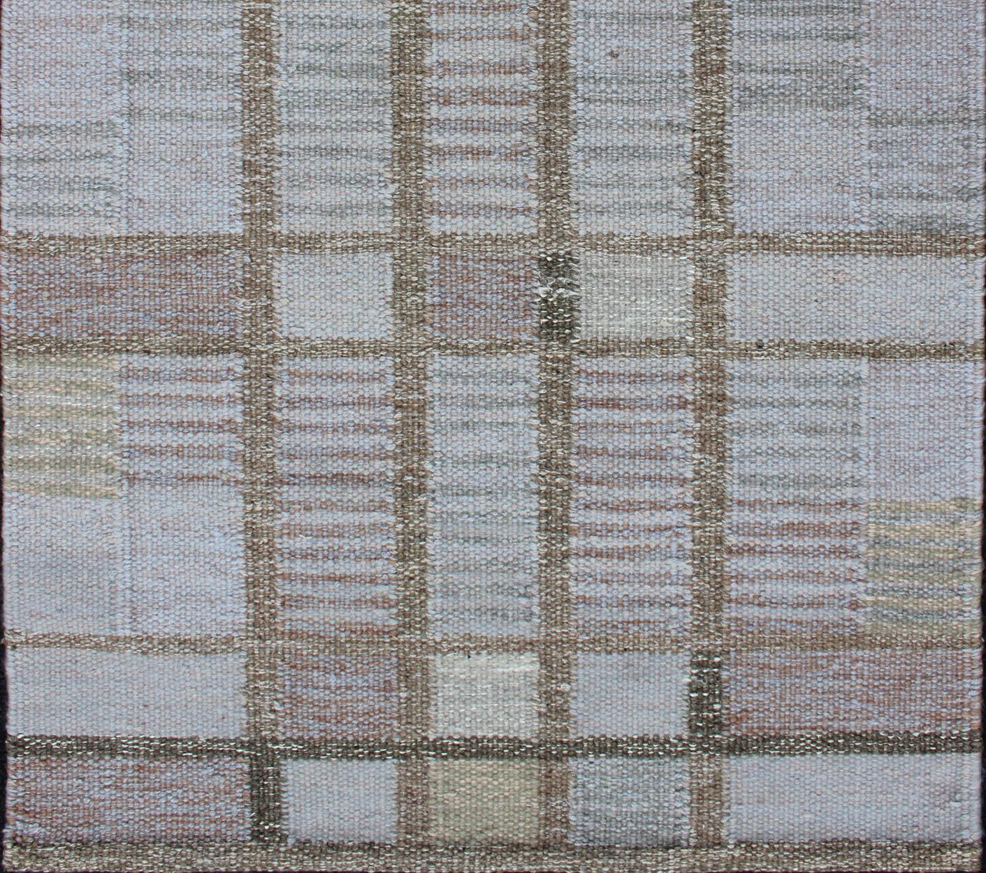 Indian Geometric Stripe Block Modern Scandinavian Flat-Weave Design Rug in Gray Tones For Sale