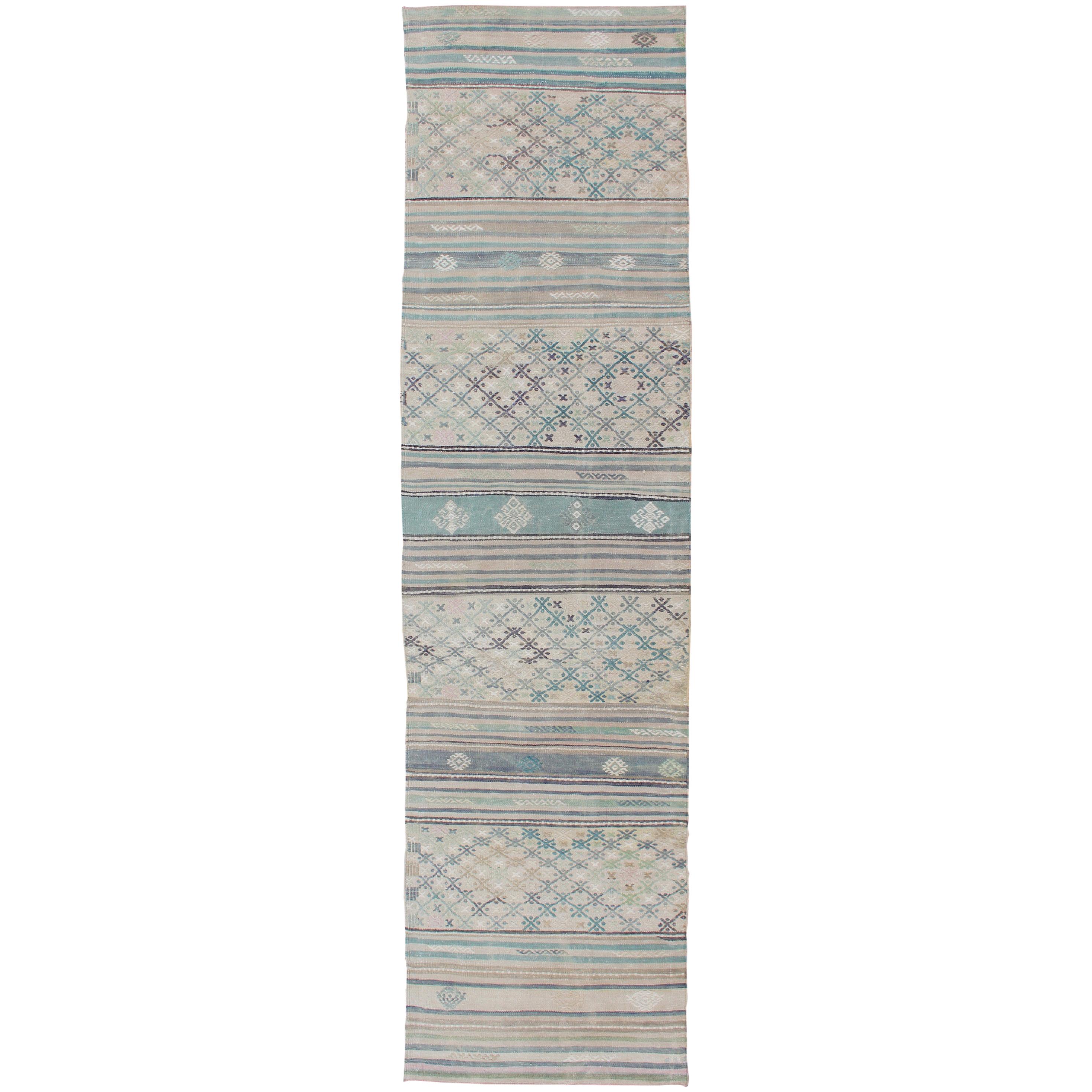 Tapis de couloir Kilim turc vintage tissé à plat à rayures géométriques