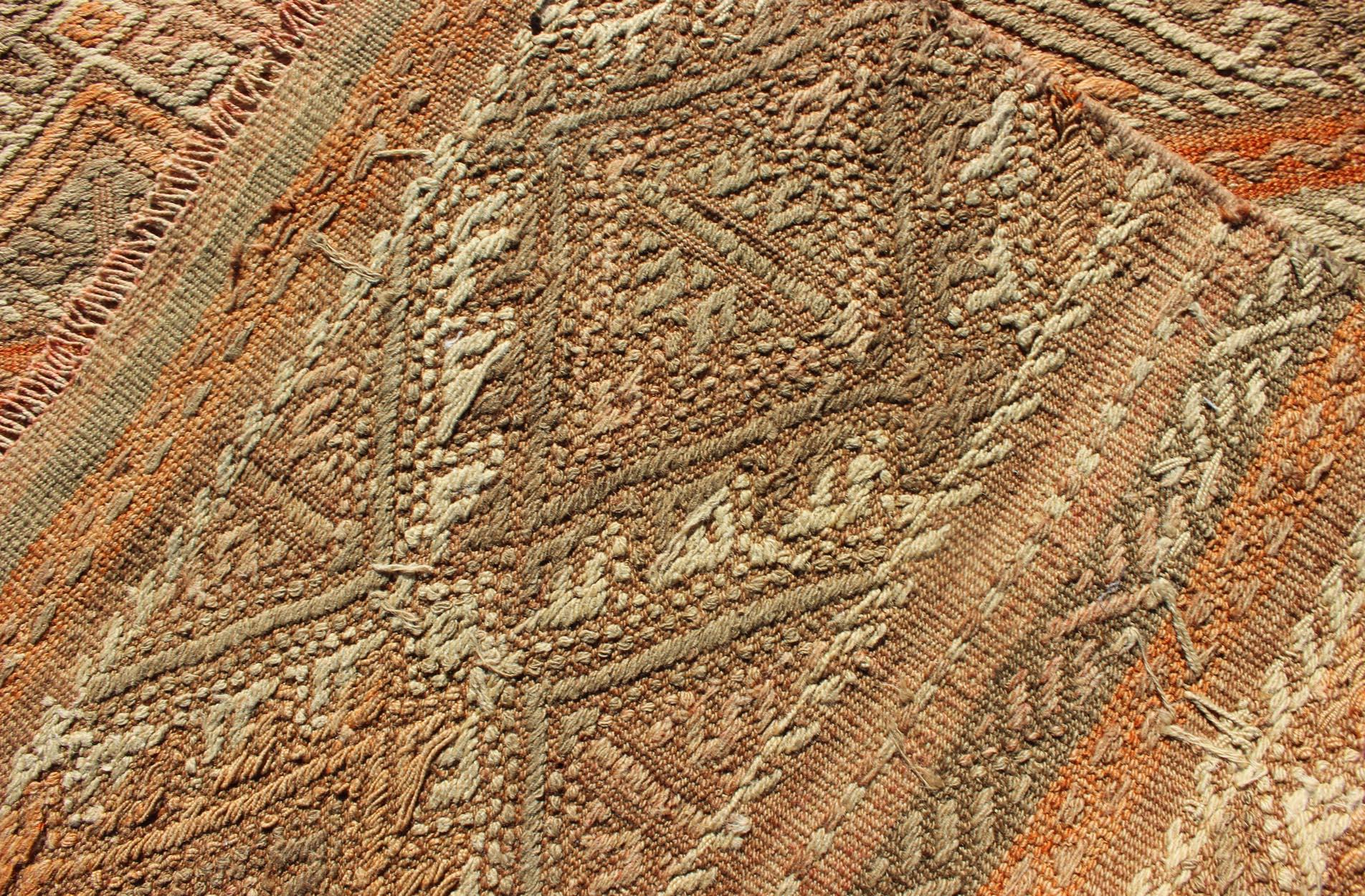 Geometrischer Streifen Vintage Turkish Kilim Flachgewebe Läufer in Erdtönen 3' x 9'1 im Zustand „Gut“ im Angebot in Atlanta, GA