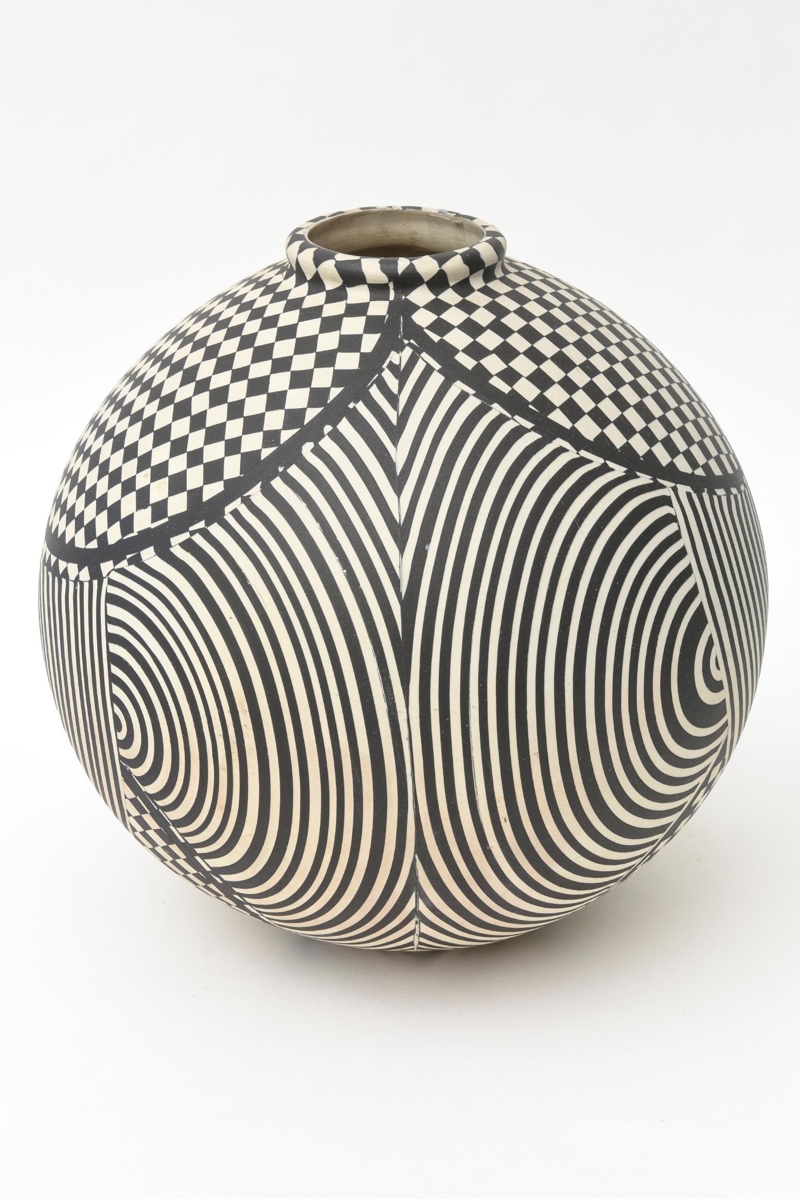 American Geometric Studio Ceramic Op Art Sculpture Bowl Vessel Vintage